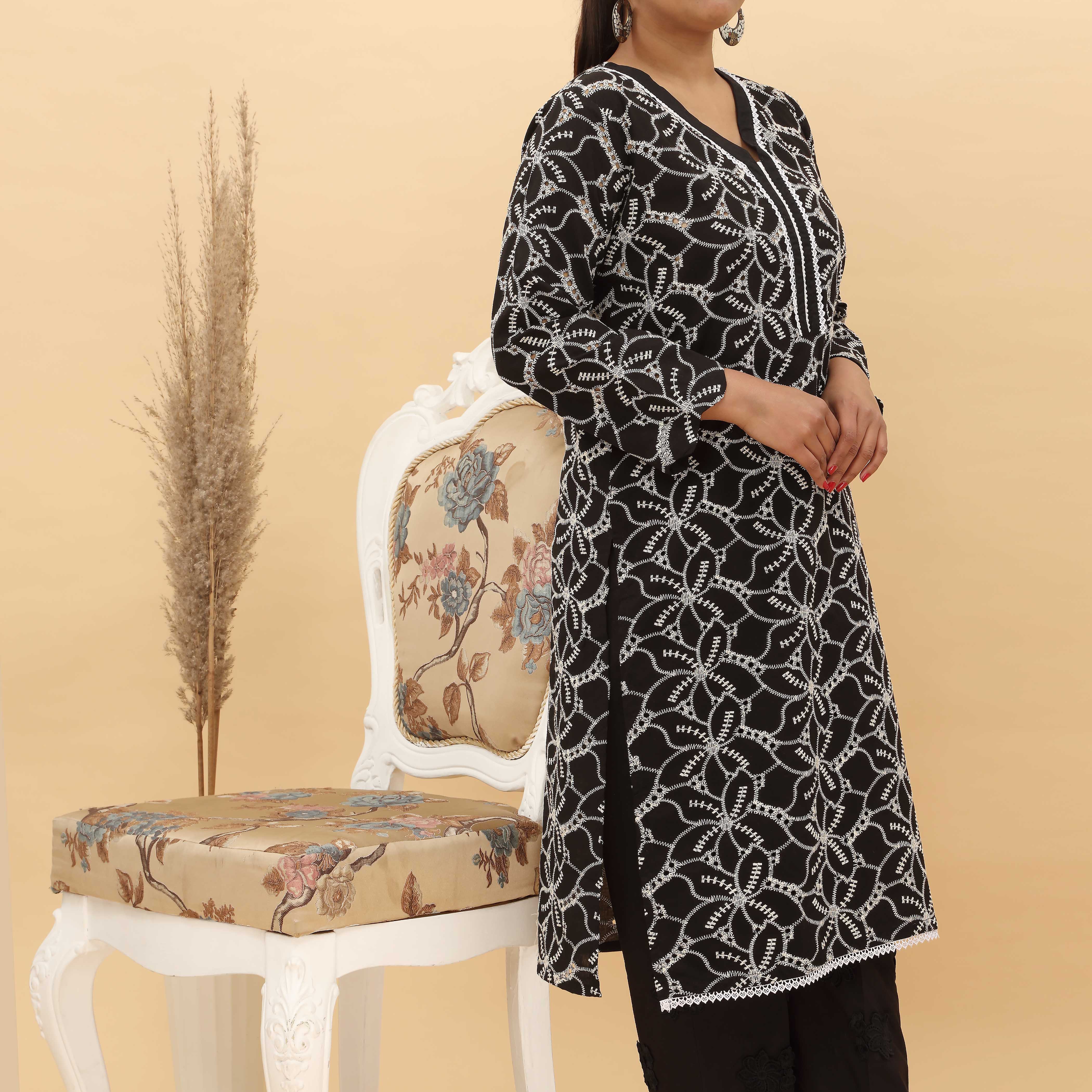 1PC- Schifili Embroidered Cotton Lawn Shirt PS5015 - Image 2
