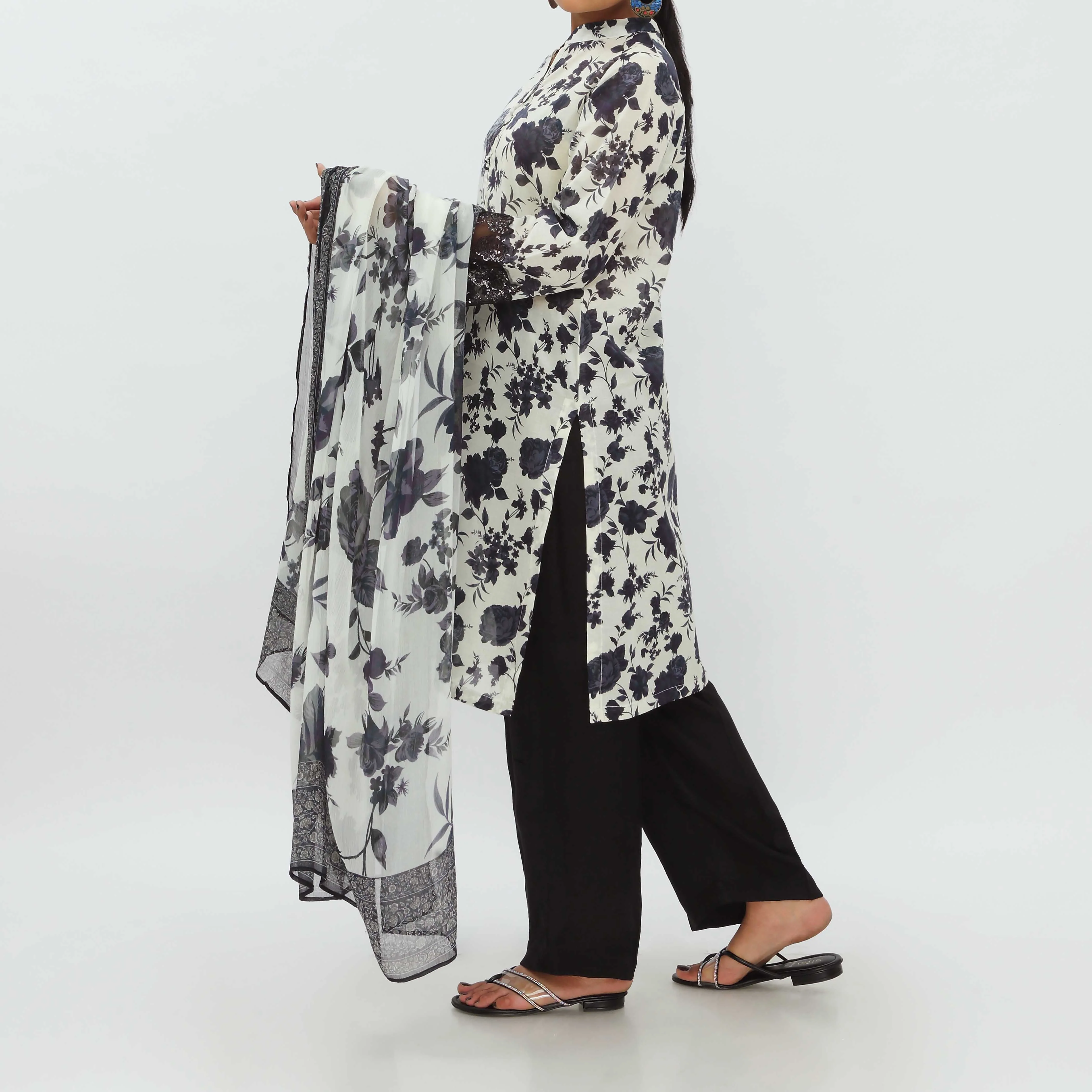 2PC- Digital Printed Lawn Suit PS5367 - Image 5