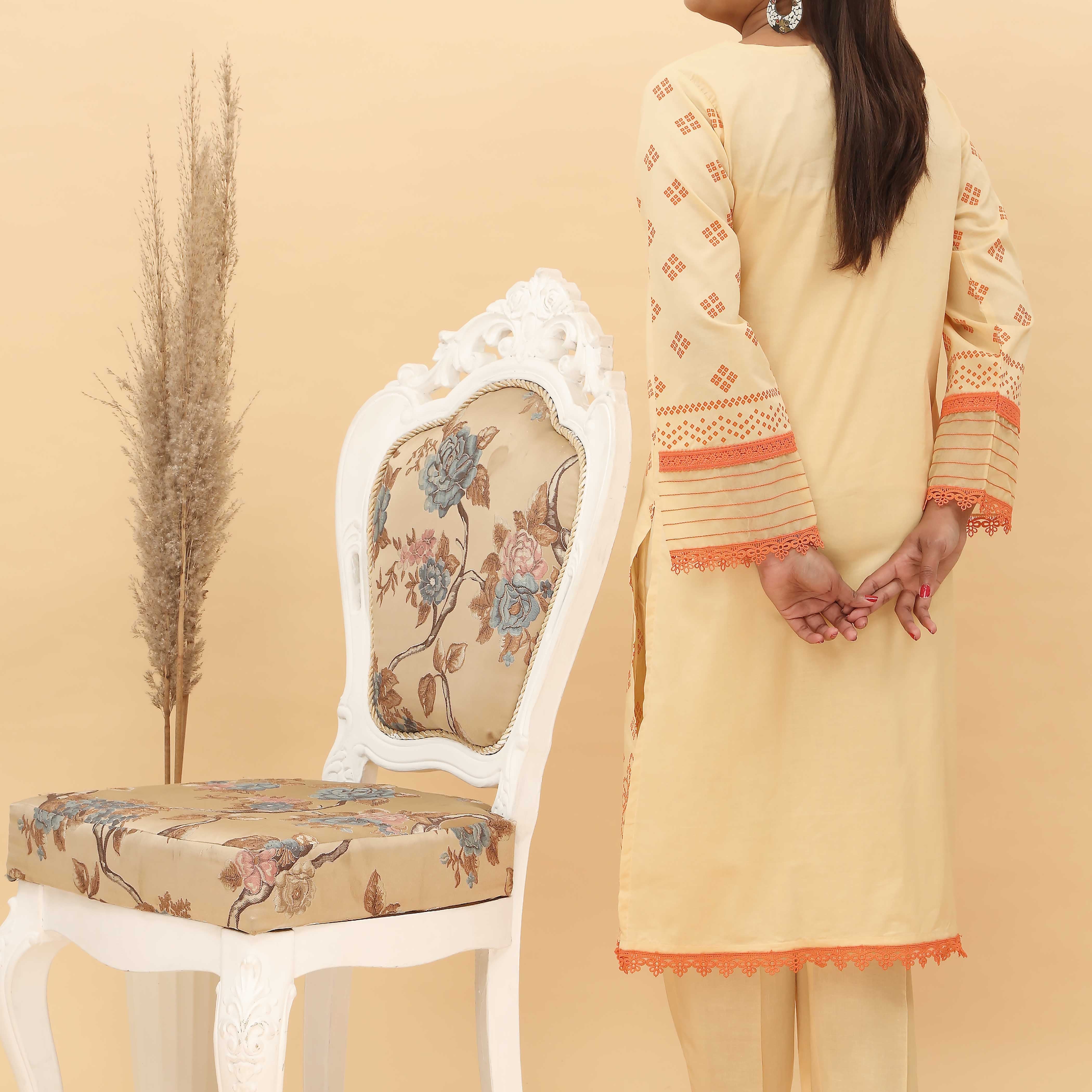 2PC- Screen Printed Cotton Cambric Suit PS4970 - Image 3