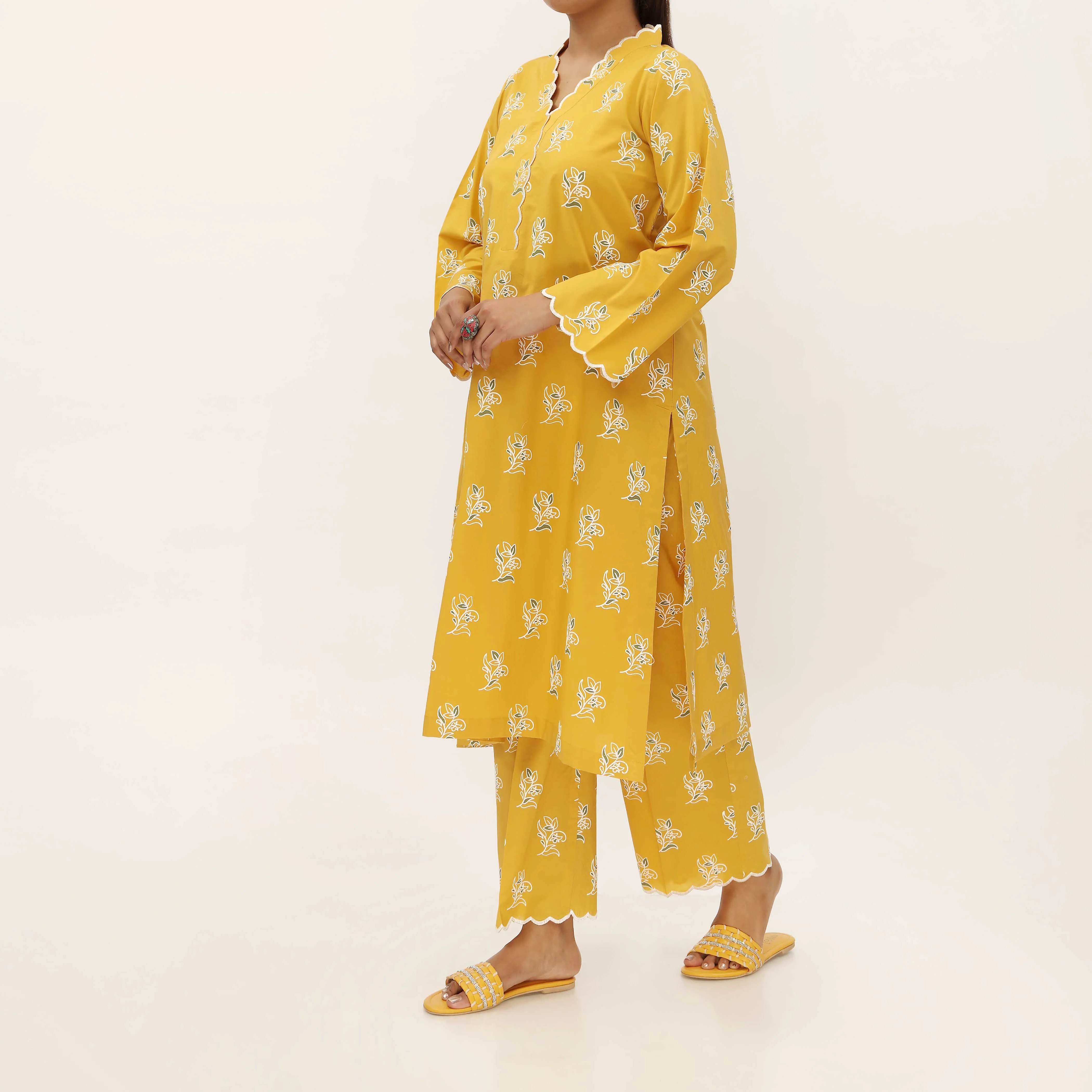 2PC- Unstitched Screen Printed Cotton Suit US5303 - Image 2