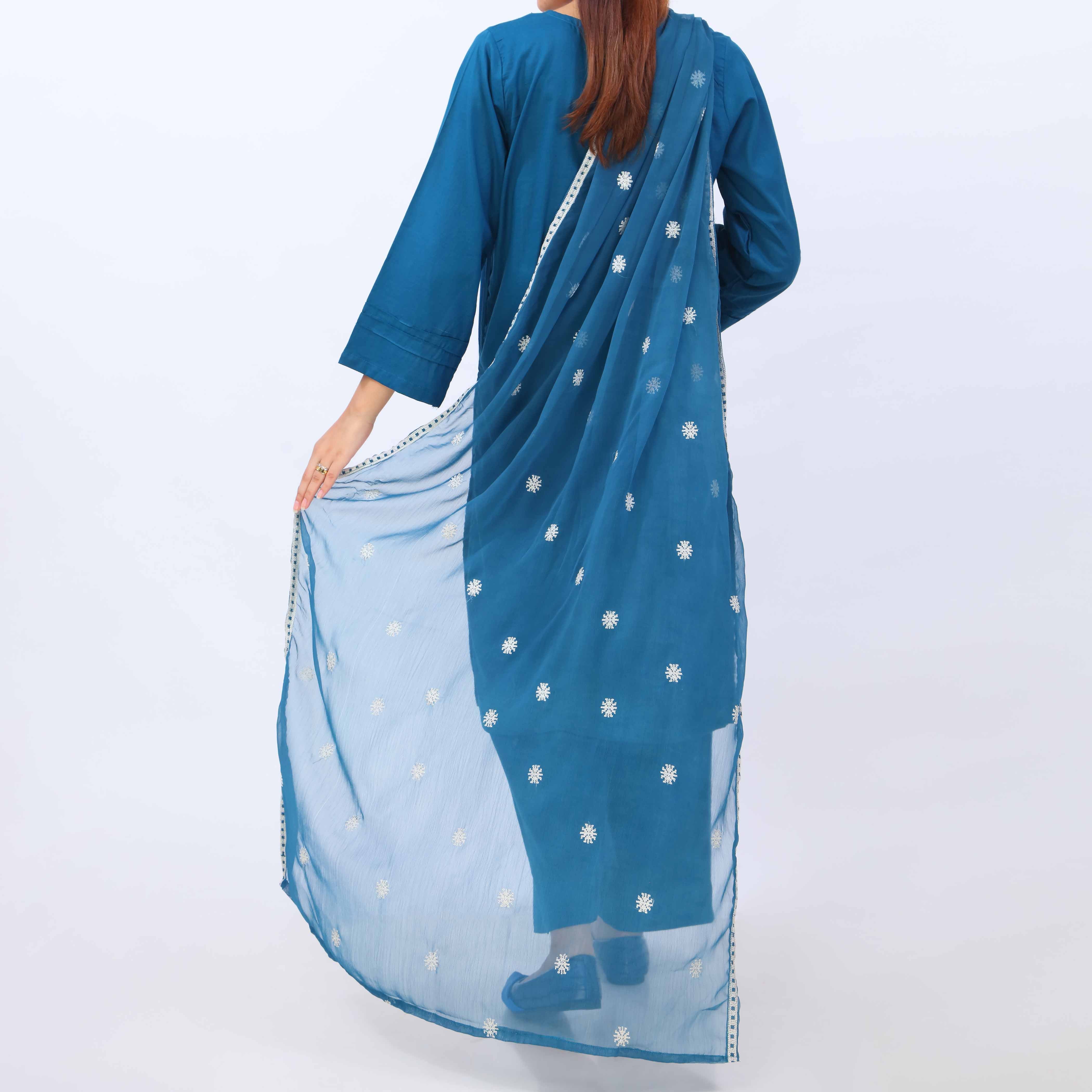 3 PC- Embroidered Cambric Suit PS5449 - Image 4