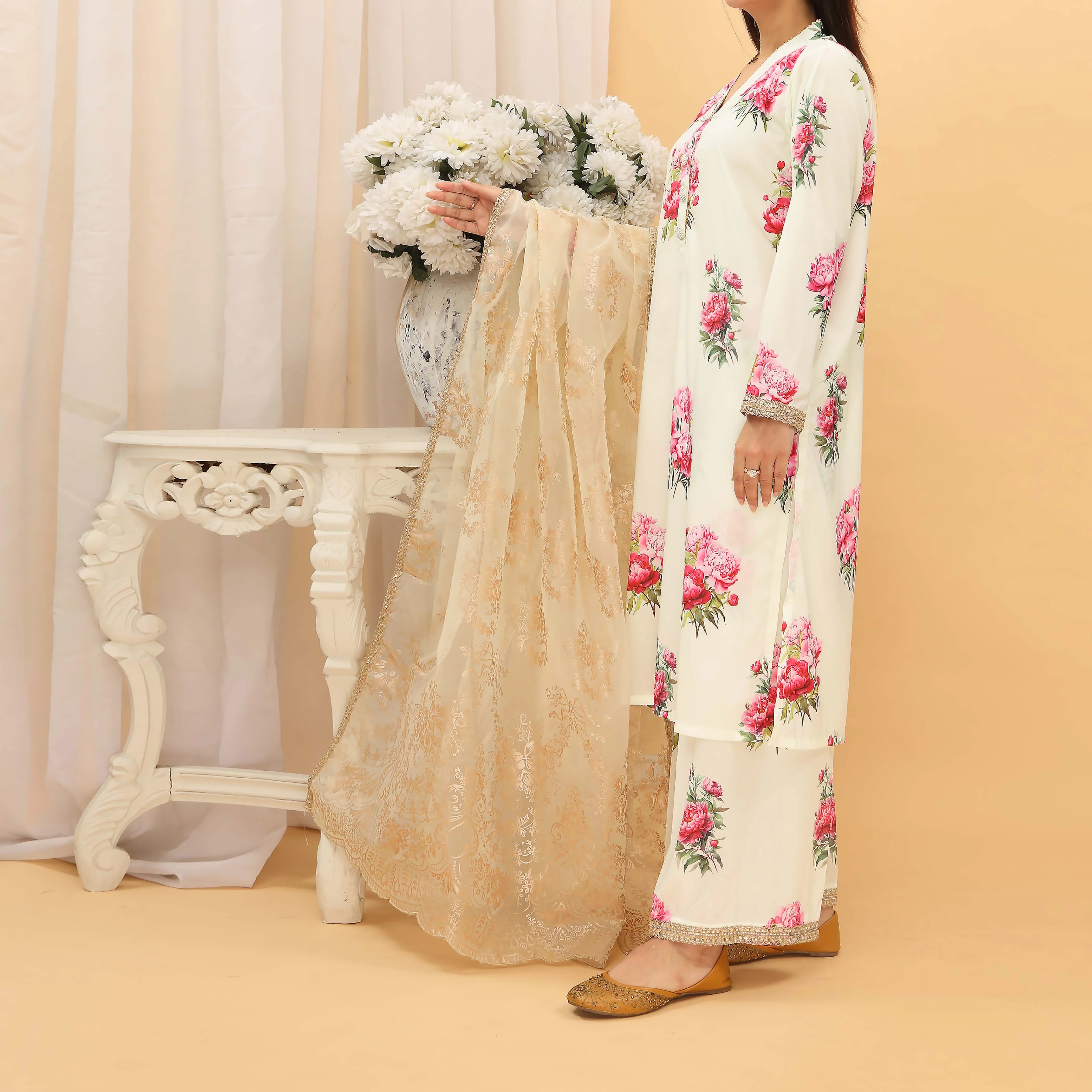 3PC- Digital Printed Grip Silk Suit PS5109 - Image 3