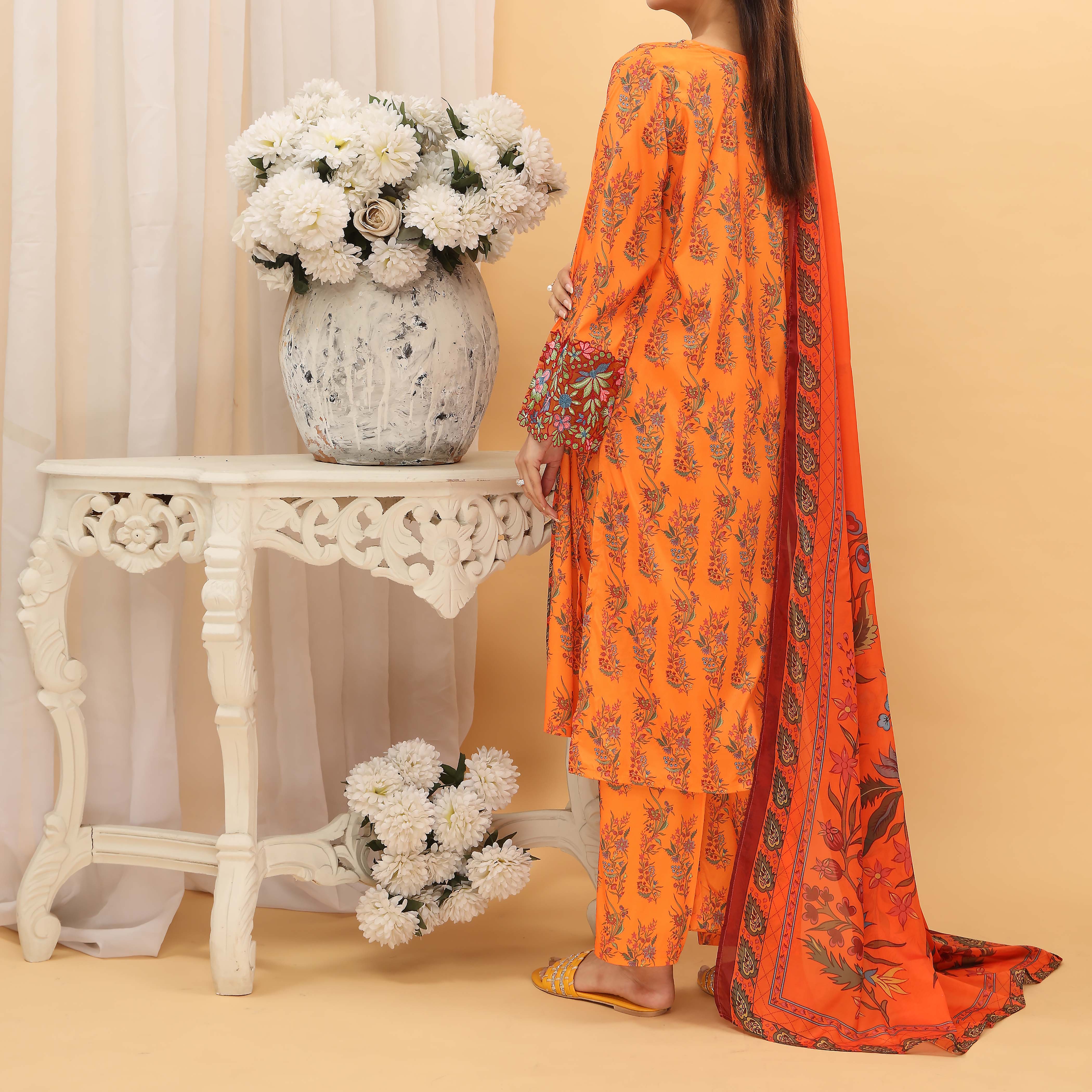 3PC- Digital Printed Gripsilk Suit PS5115 - Image 3