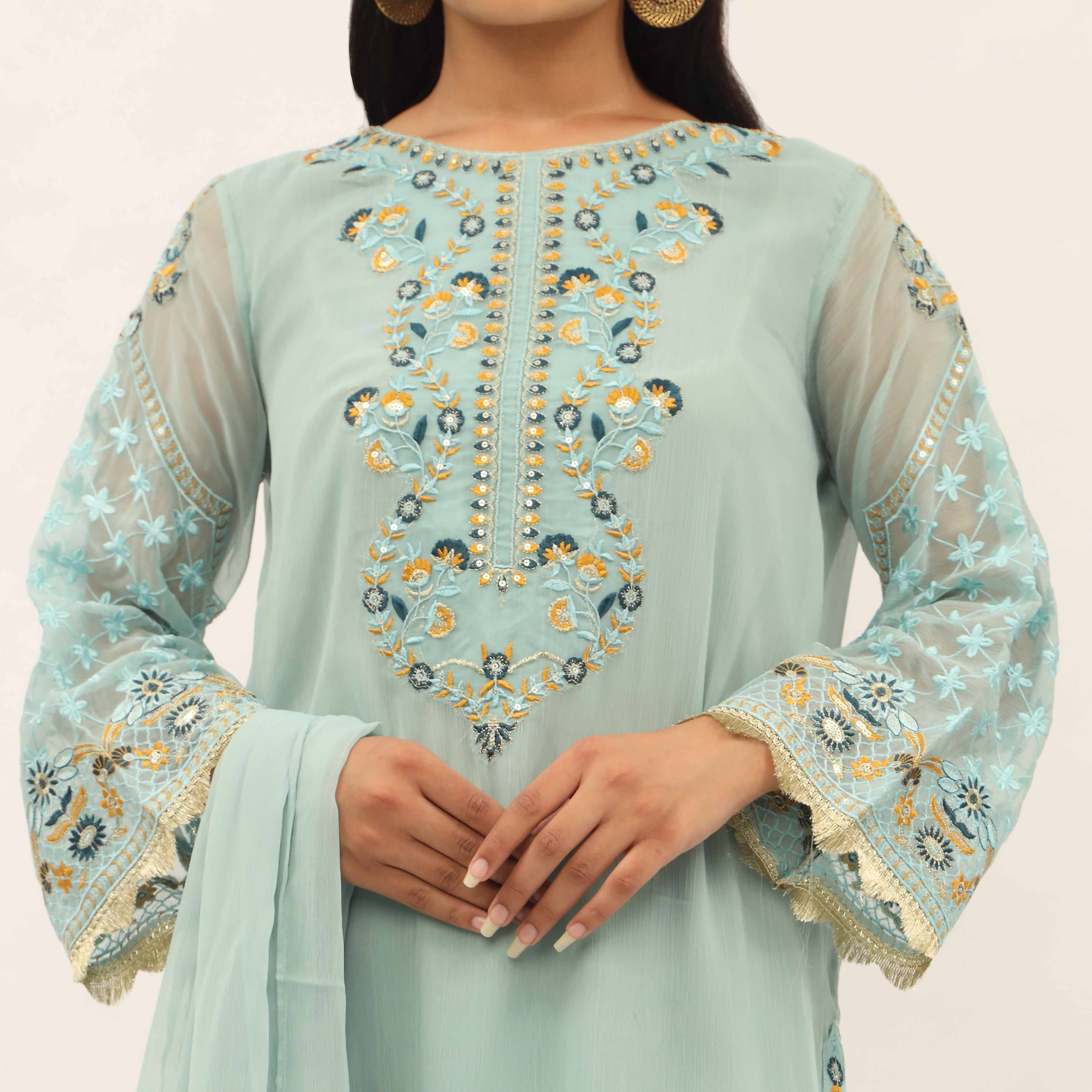 3PC- Embroiderd Crinkle Chiffon Suit PS5193 - Image 3