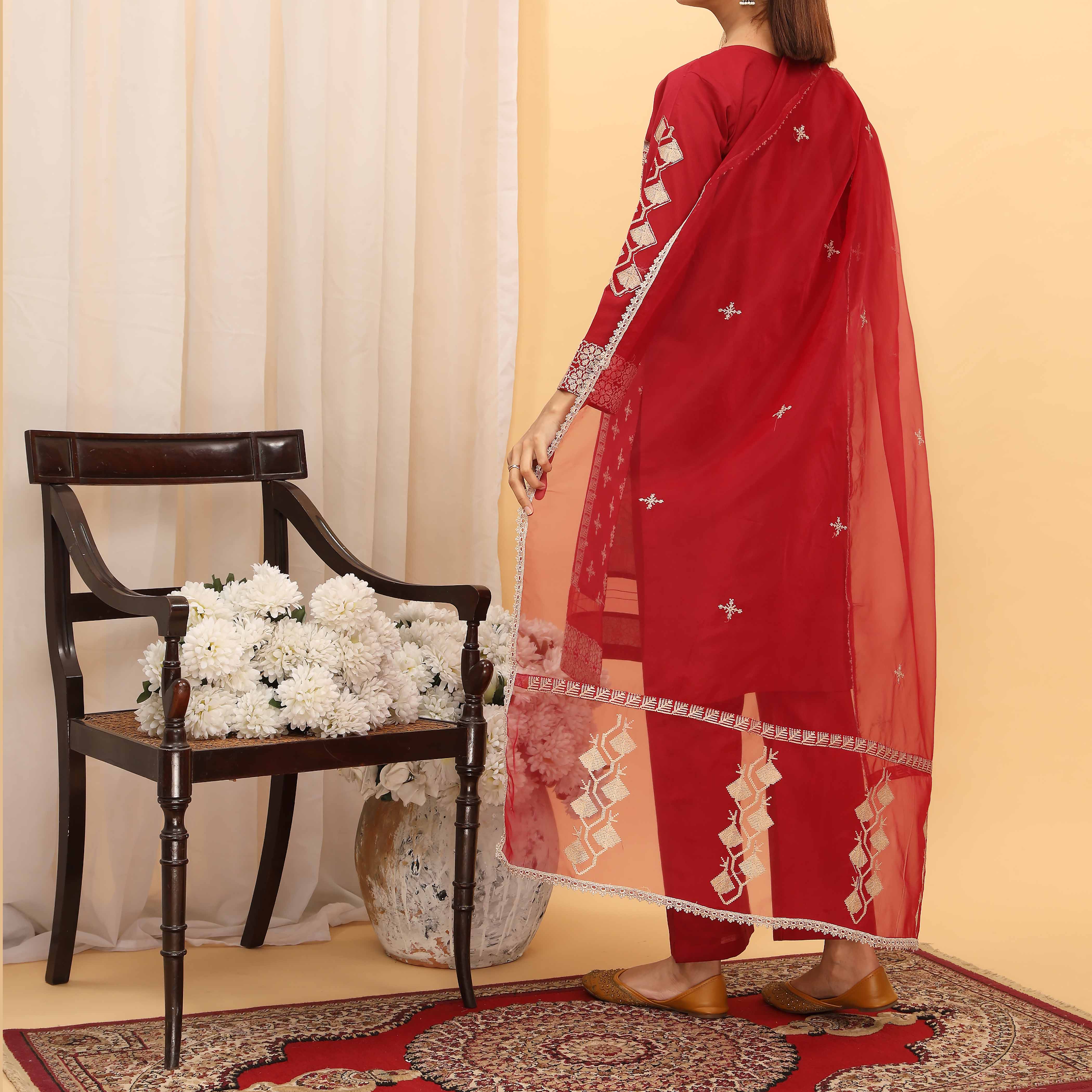 3PC- Embroidered Cambric Suit PS5138 - Image 4