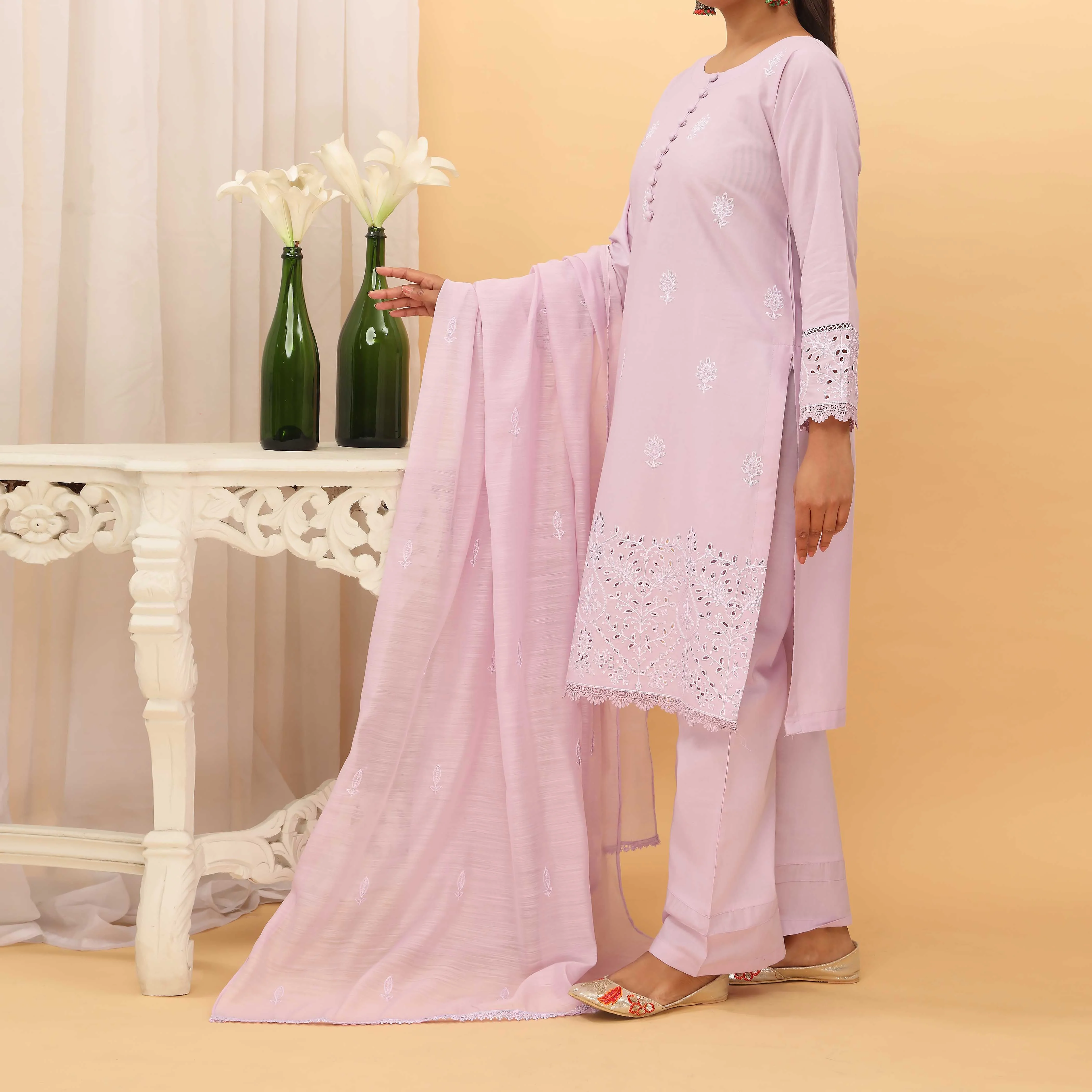 3PC- Embroidered Cambric Suit PS5219 - Image 2