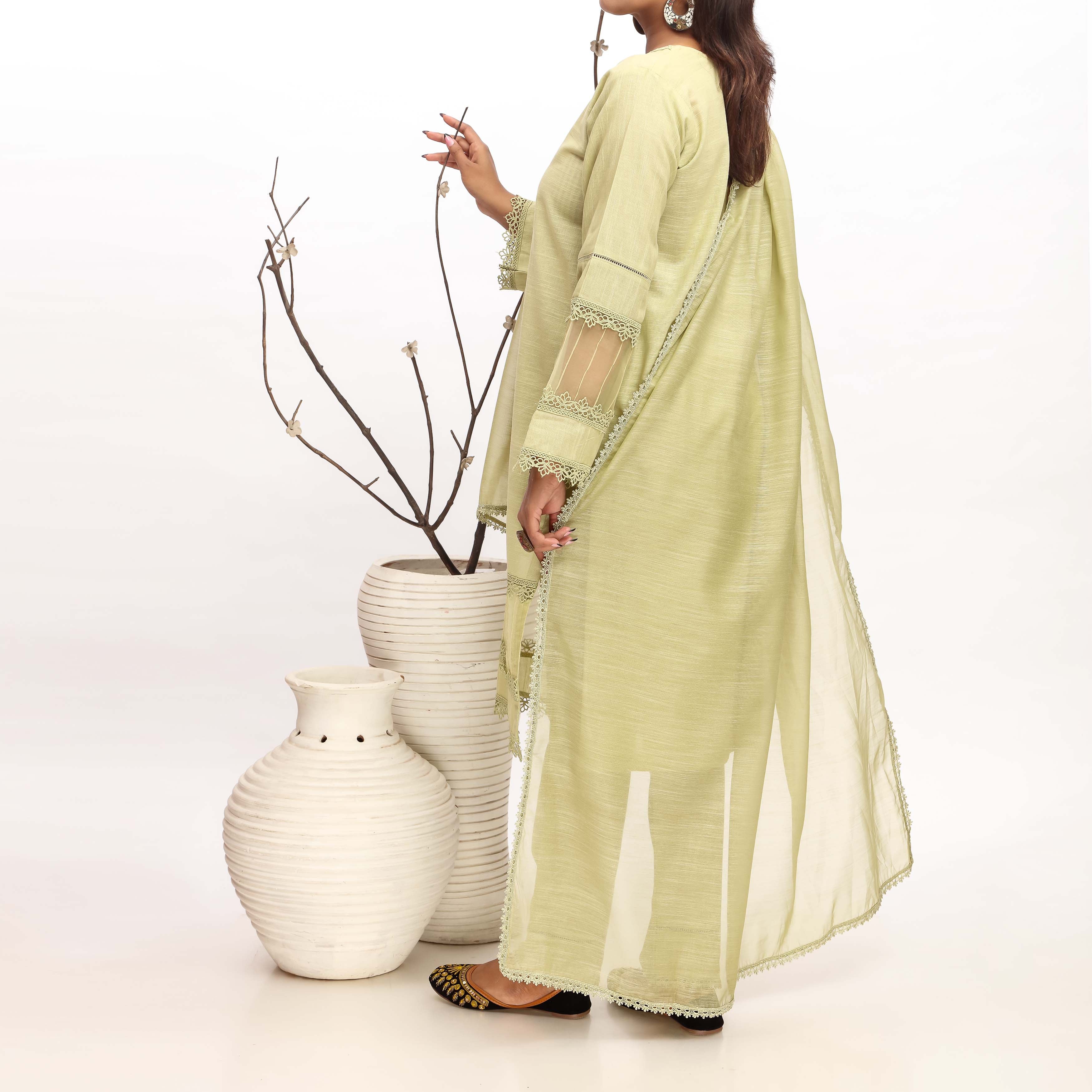 3PC- Khaddar Embellished Suit PW4041 - Image 3