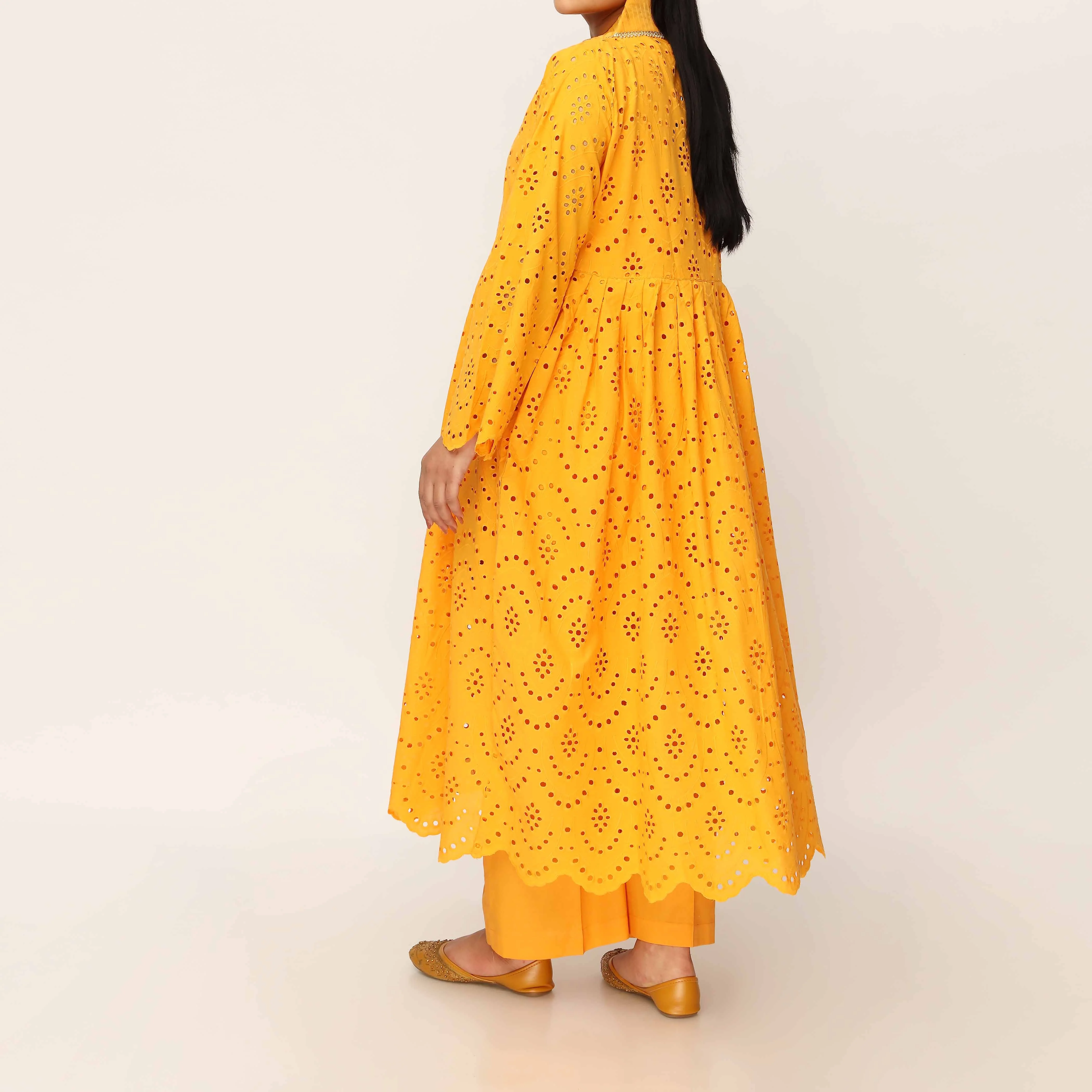 3PC- Schiffli Chikan Lawn Suit PS5024 - Image 4