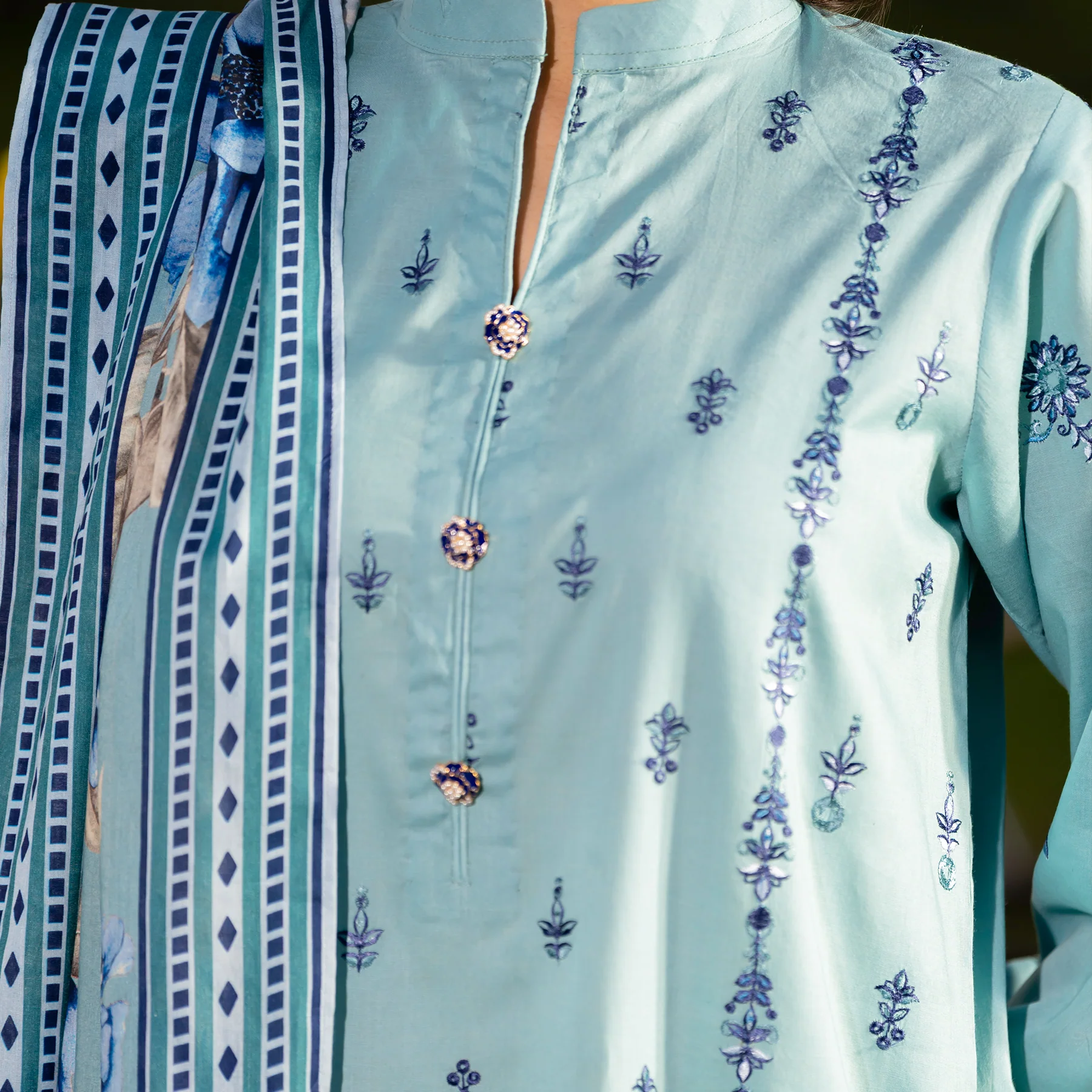 3PC- Unstitched Embroidered Lawn Suit US5348 - Image 2