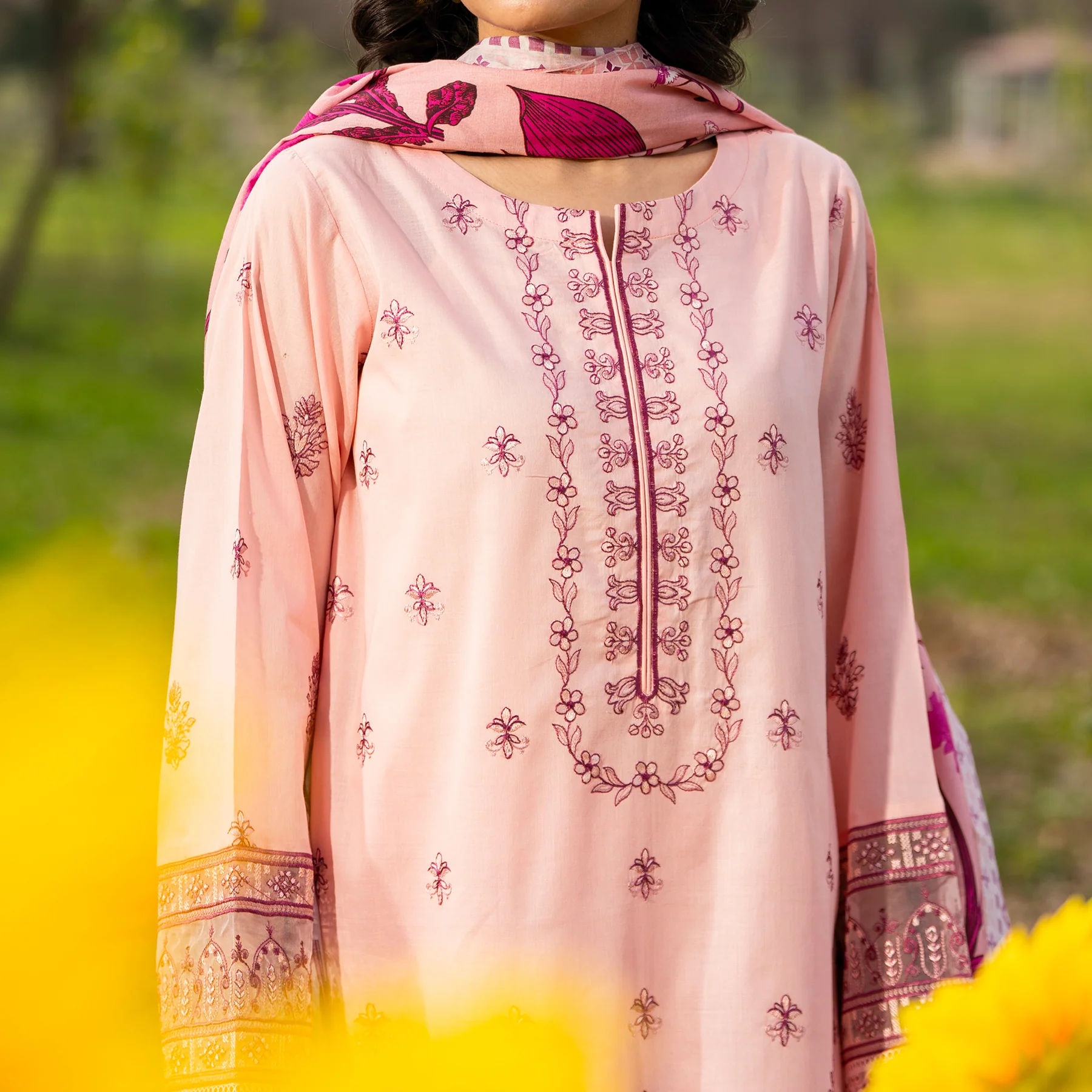 3PC- Unstitched Embroidered Lawn Suit US5352 - Image 4
