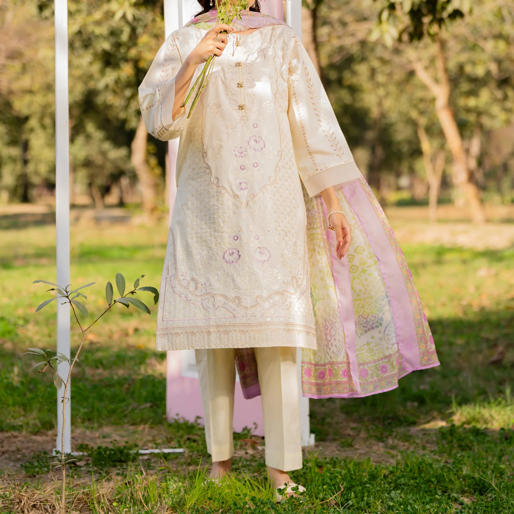 3PC- Unstitched Embroidered Lawn Suit US5380 - Image 3