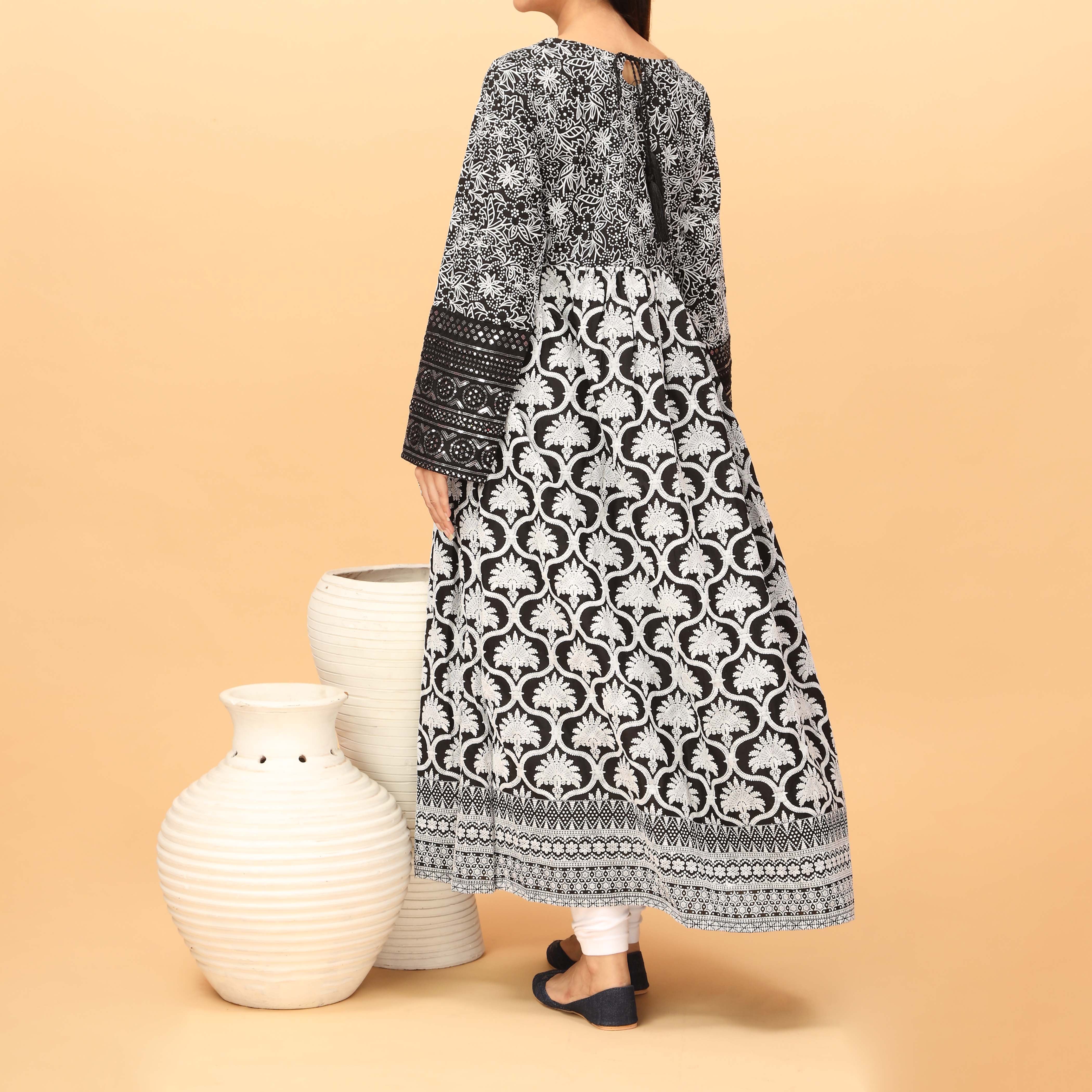 1PC-Embroidered Cambric Shirt PS4002 - Image 3
