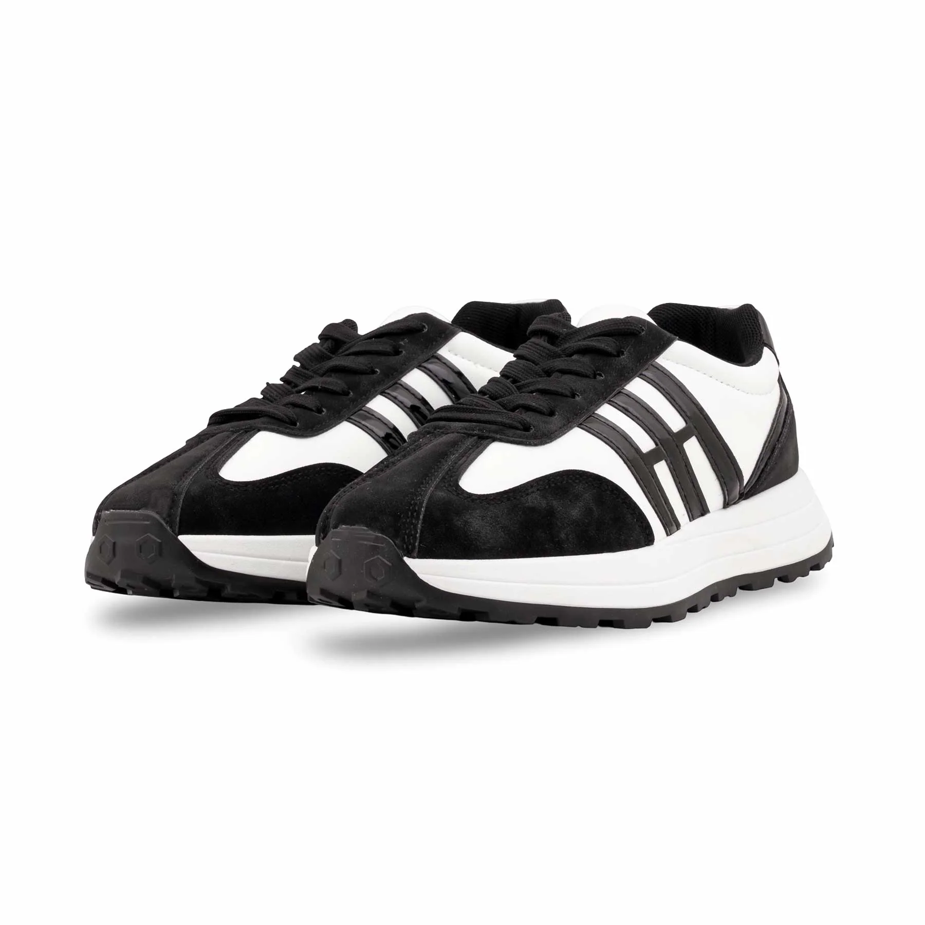 Black Casual Sneaker For Women AT7436 - Image 3