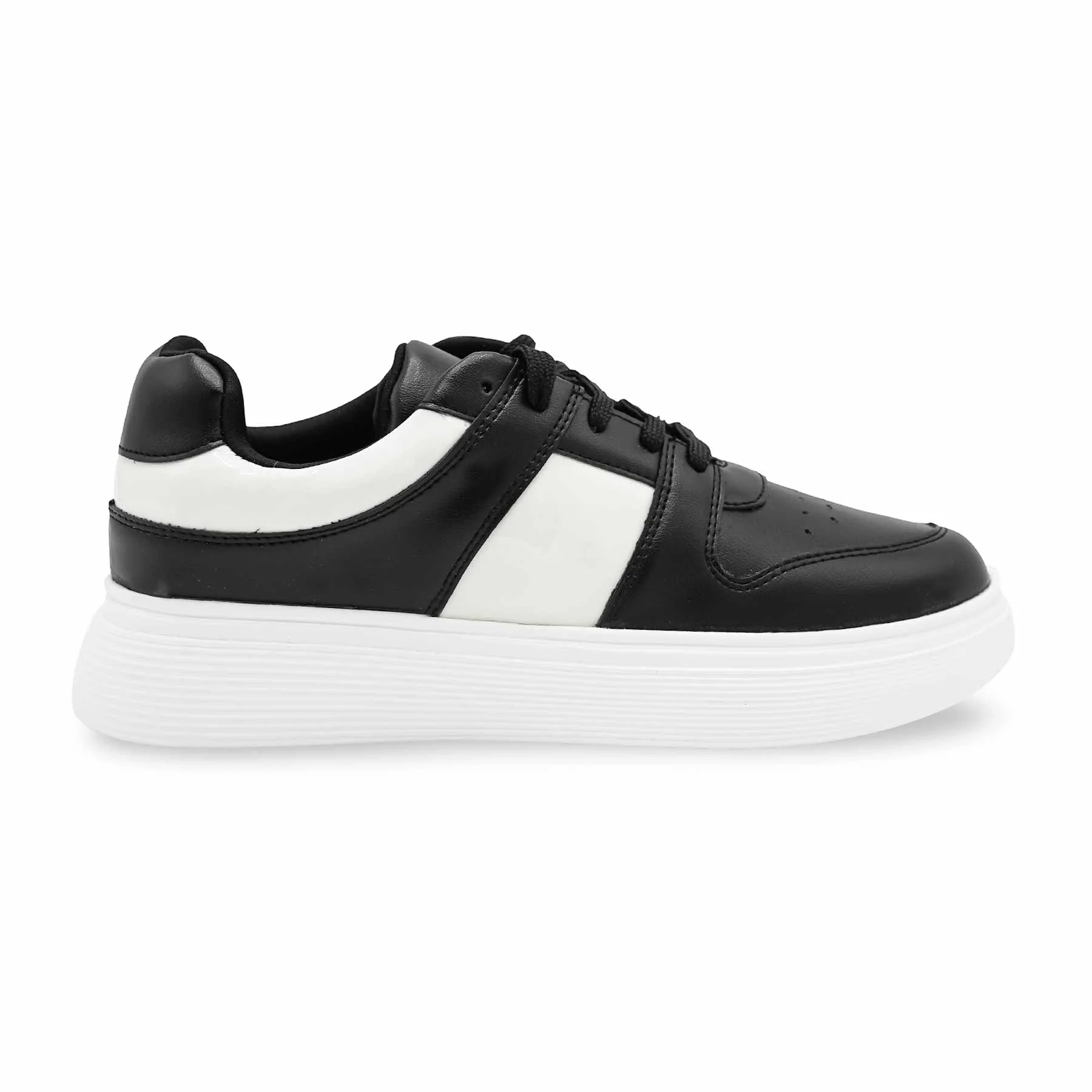 Black Casual Sneaker For Women AT7498 - Image 2