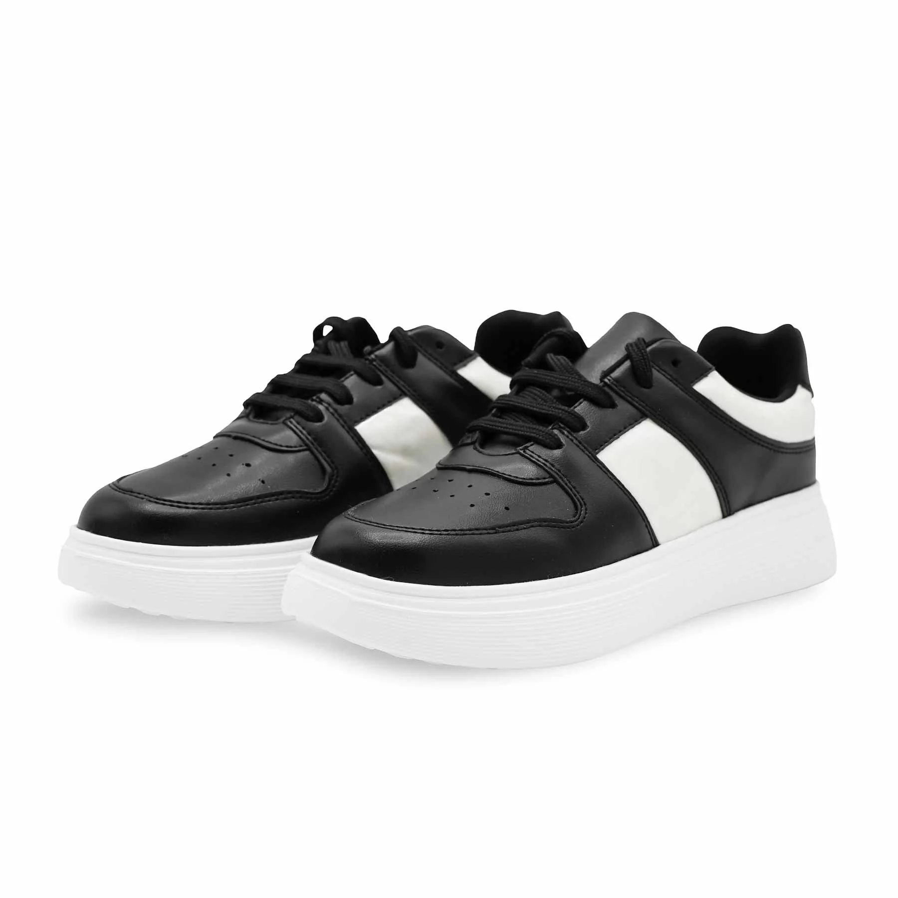 Black Casual Sneaker For Women AT7498 - Image 3
