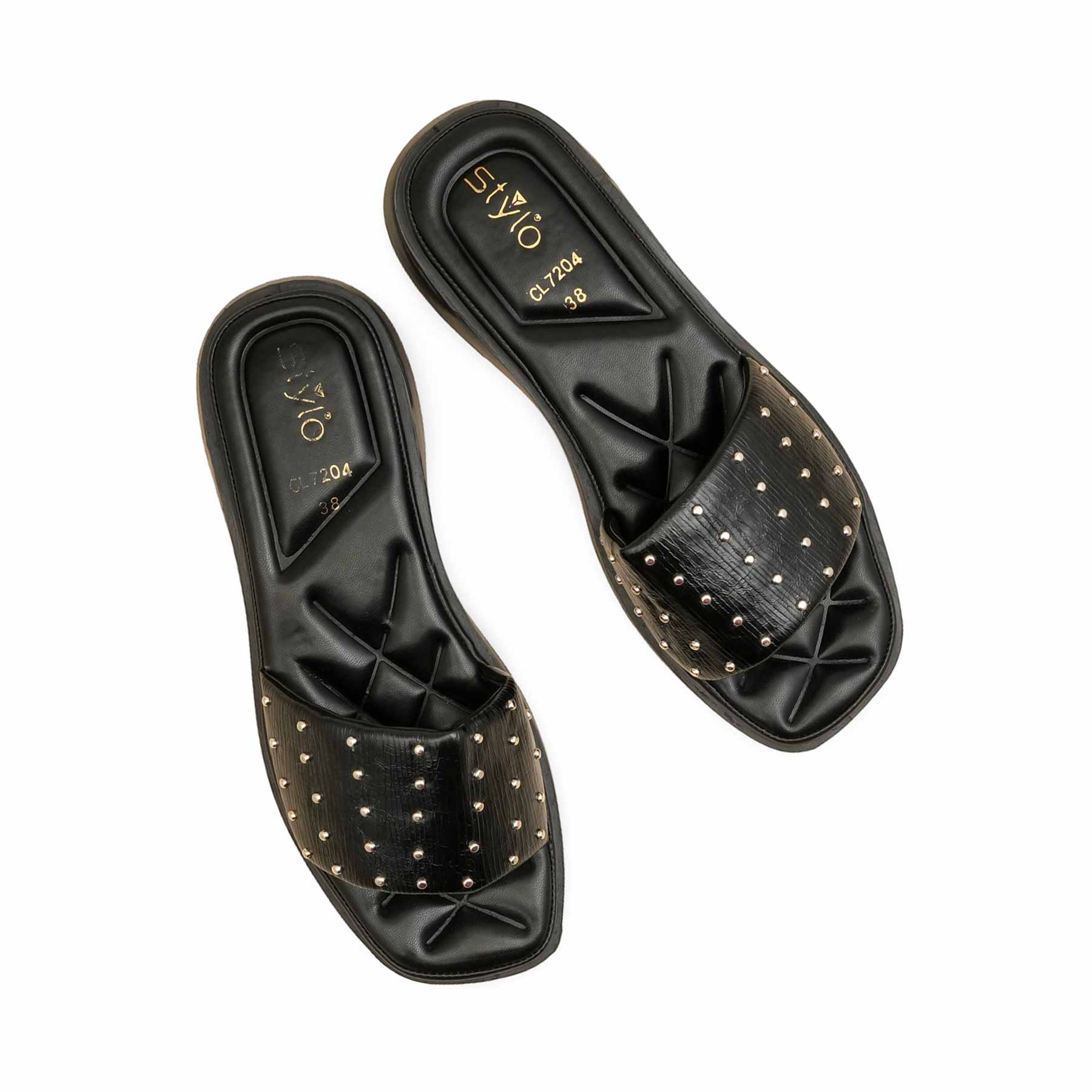 Black Casual Softy For Women CL7204 - Image 5