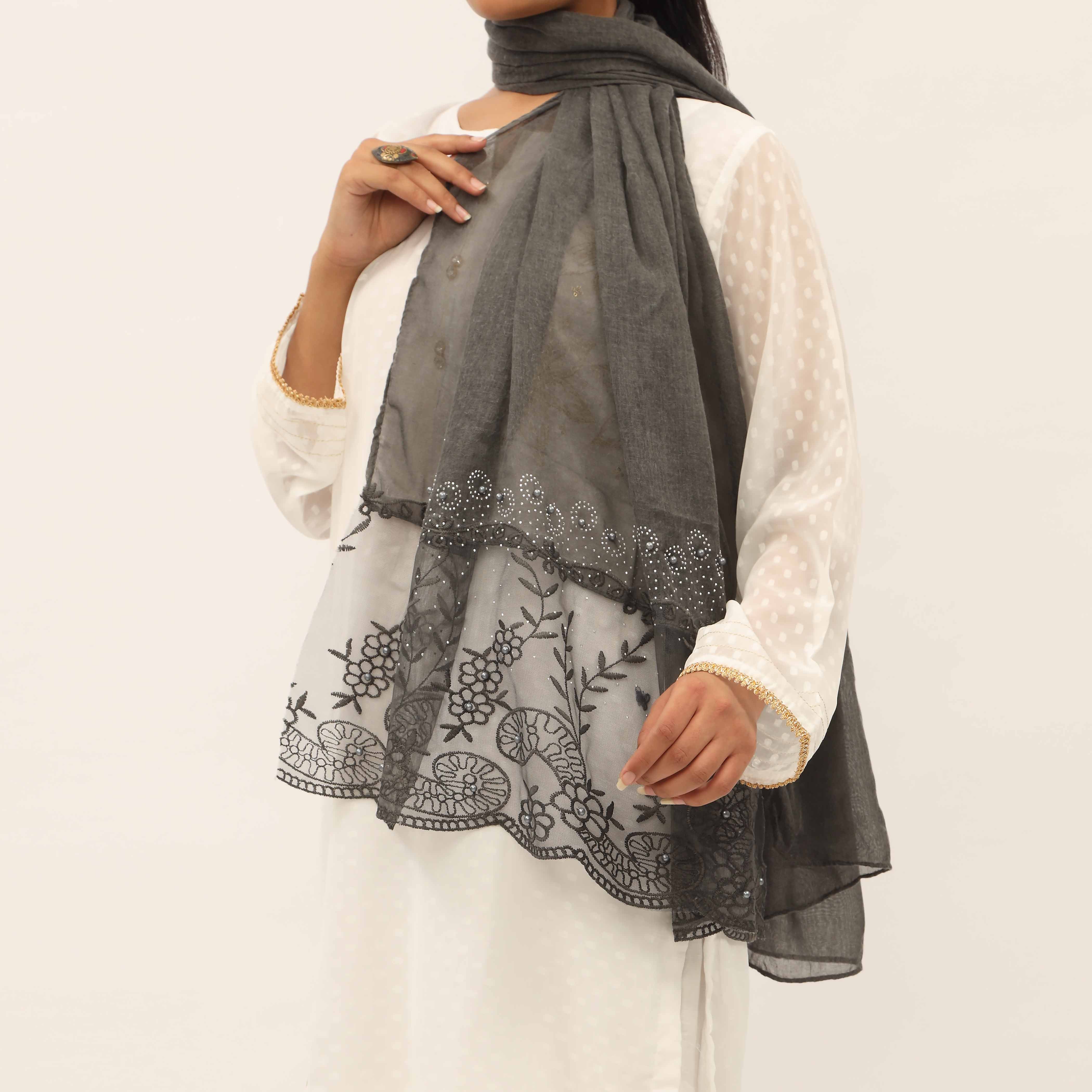 Black Embroidered Stole PD5254 - Image 3