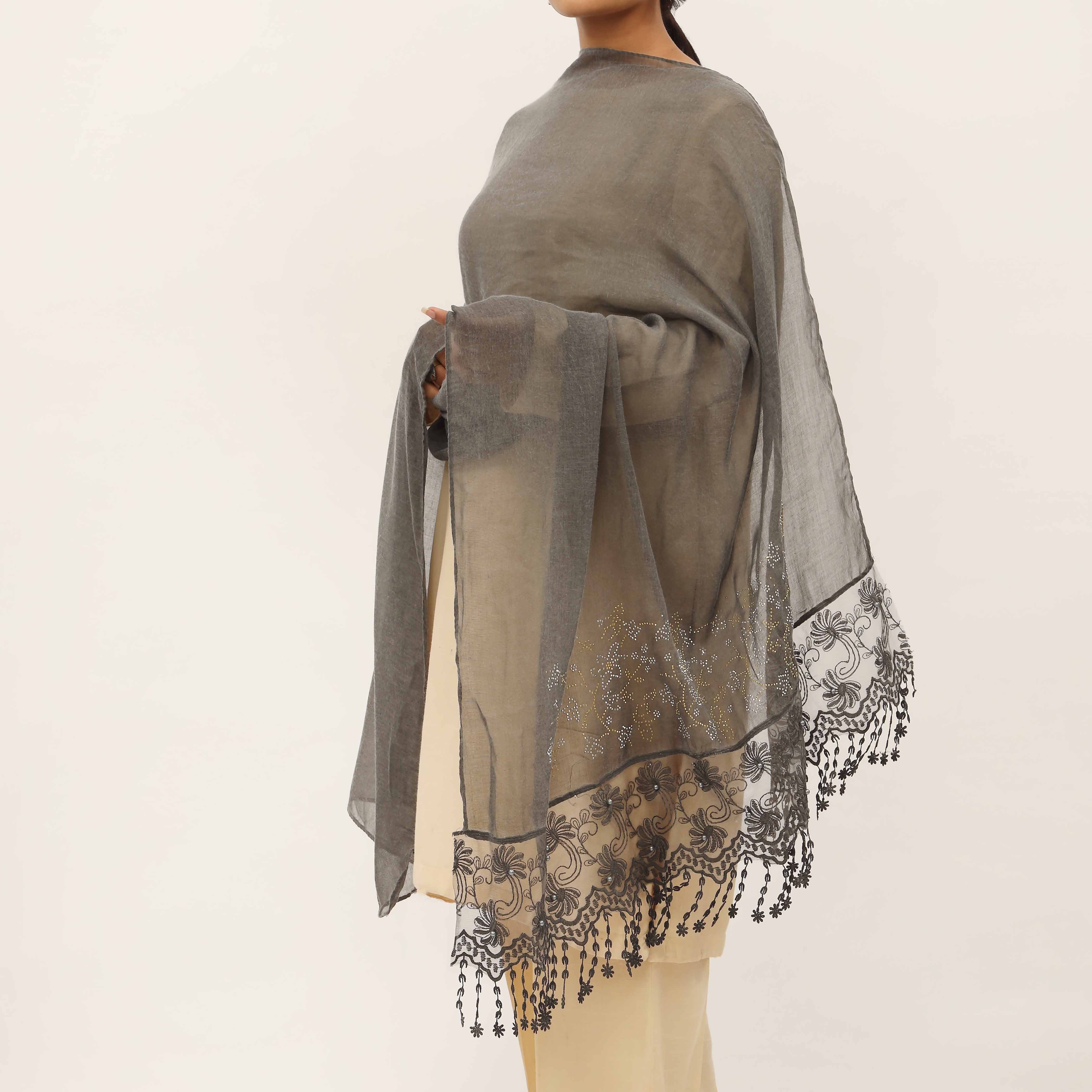 Black Embroidered Stole PD5256 - Image 2