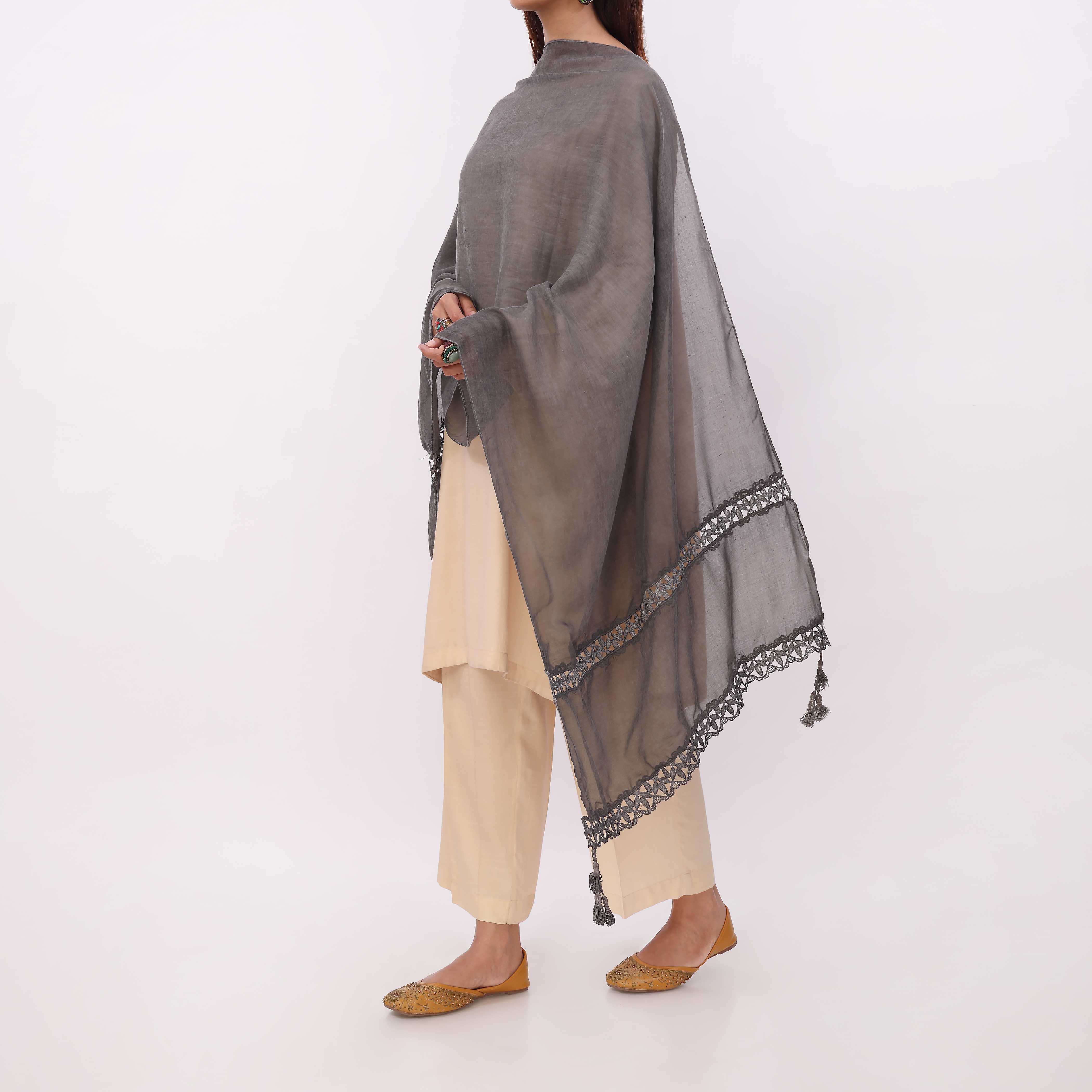 Black Embroidered Stole PD5317 - Image 3