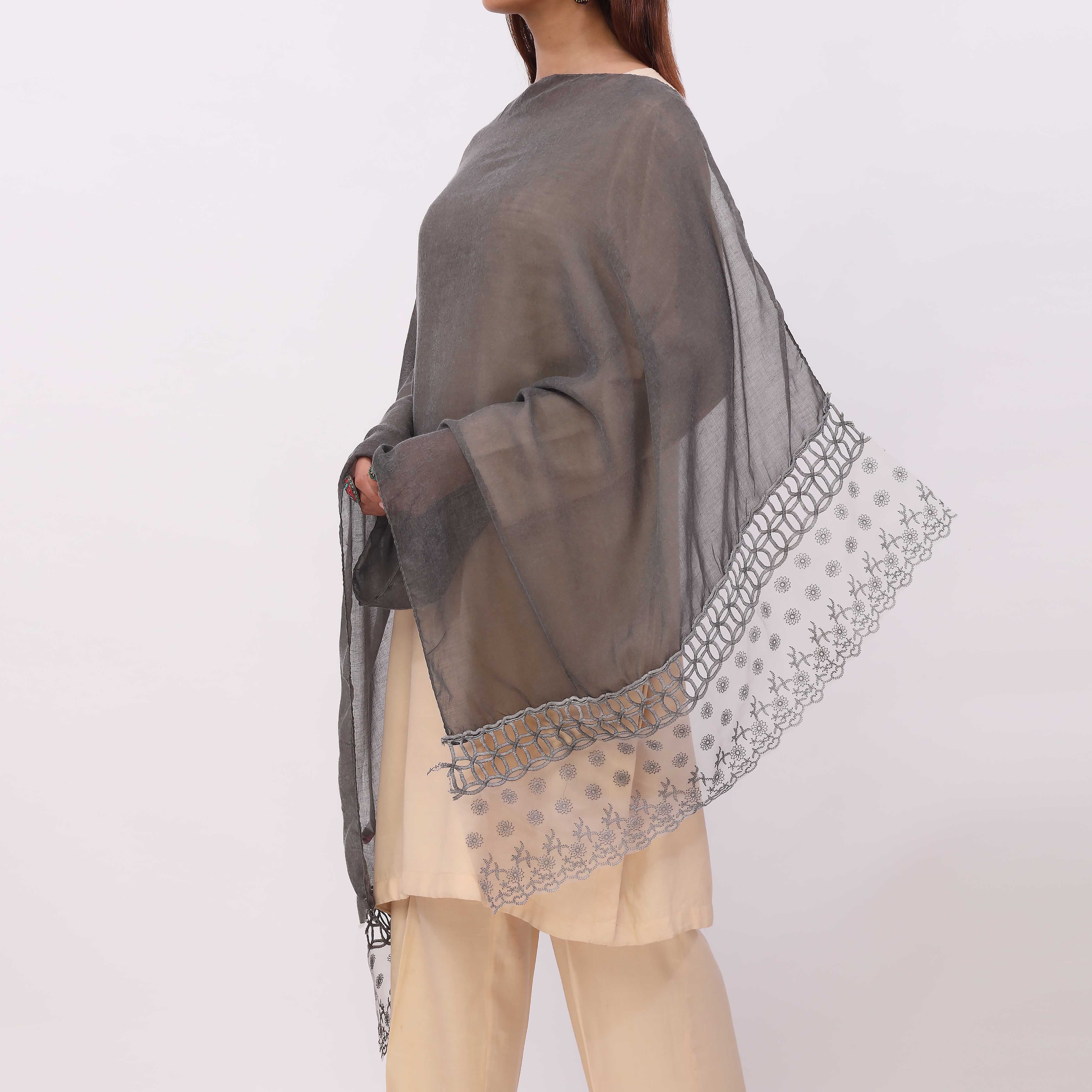 Black Embroidered Stole PD5340 - Image 3
