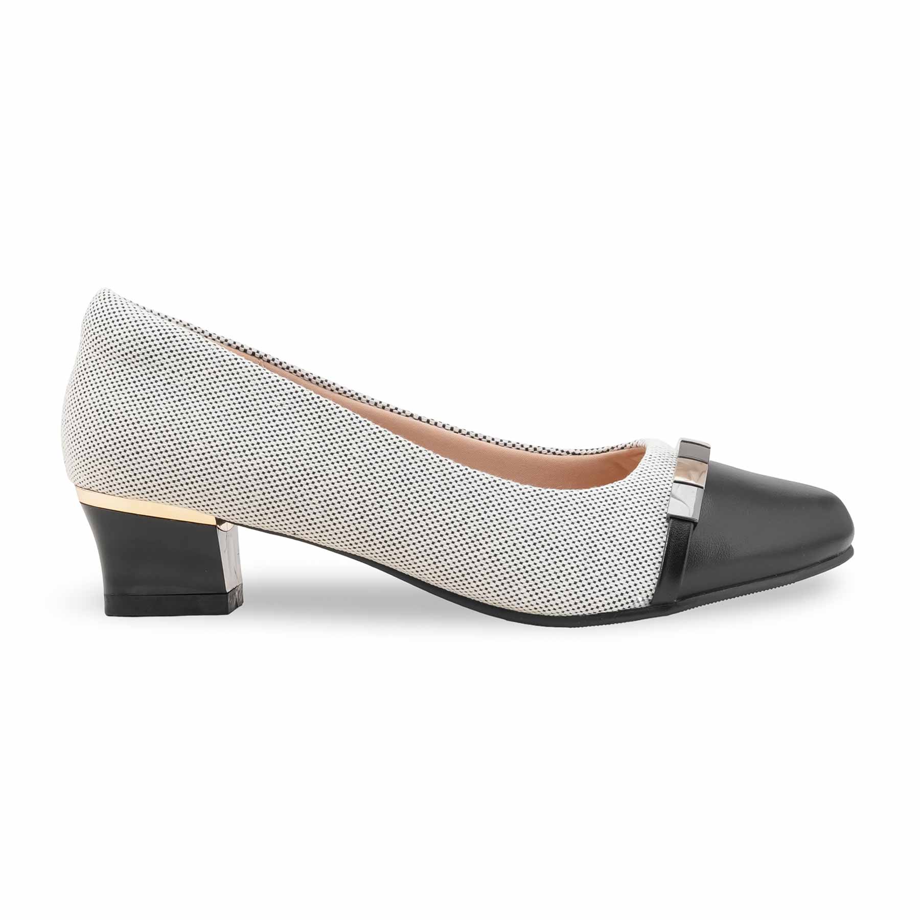 Black Pumps For Ladies WN1291 - Image 2