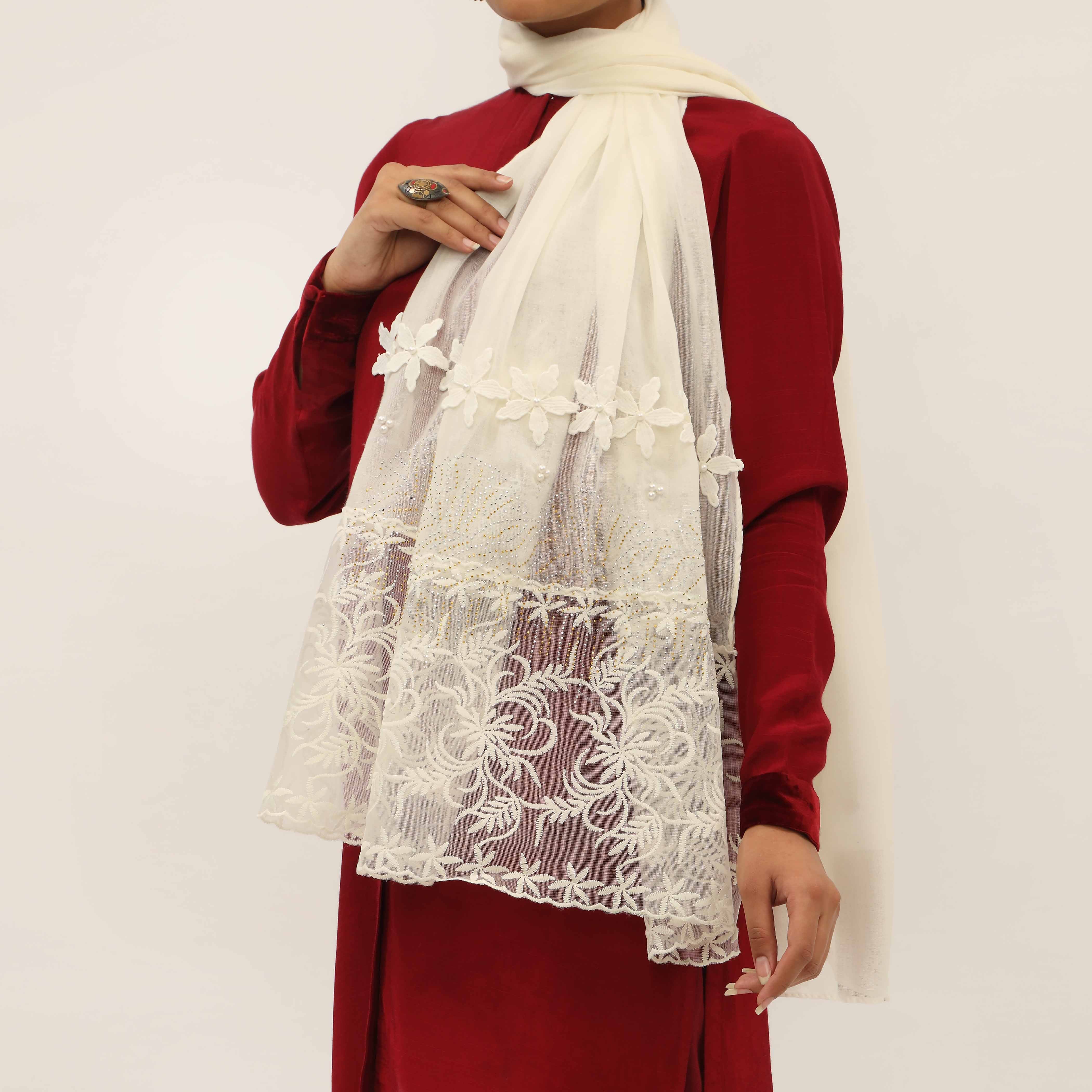 Cream Embroidered Stole PD5268 - Image 2