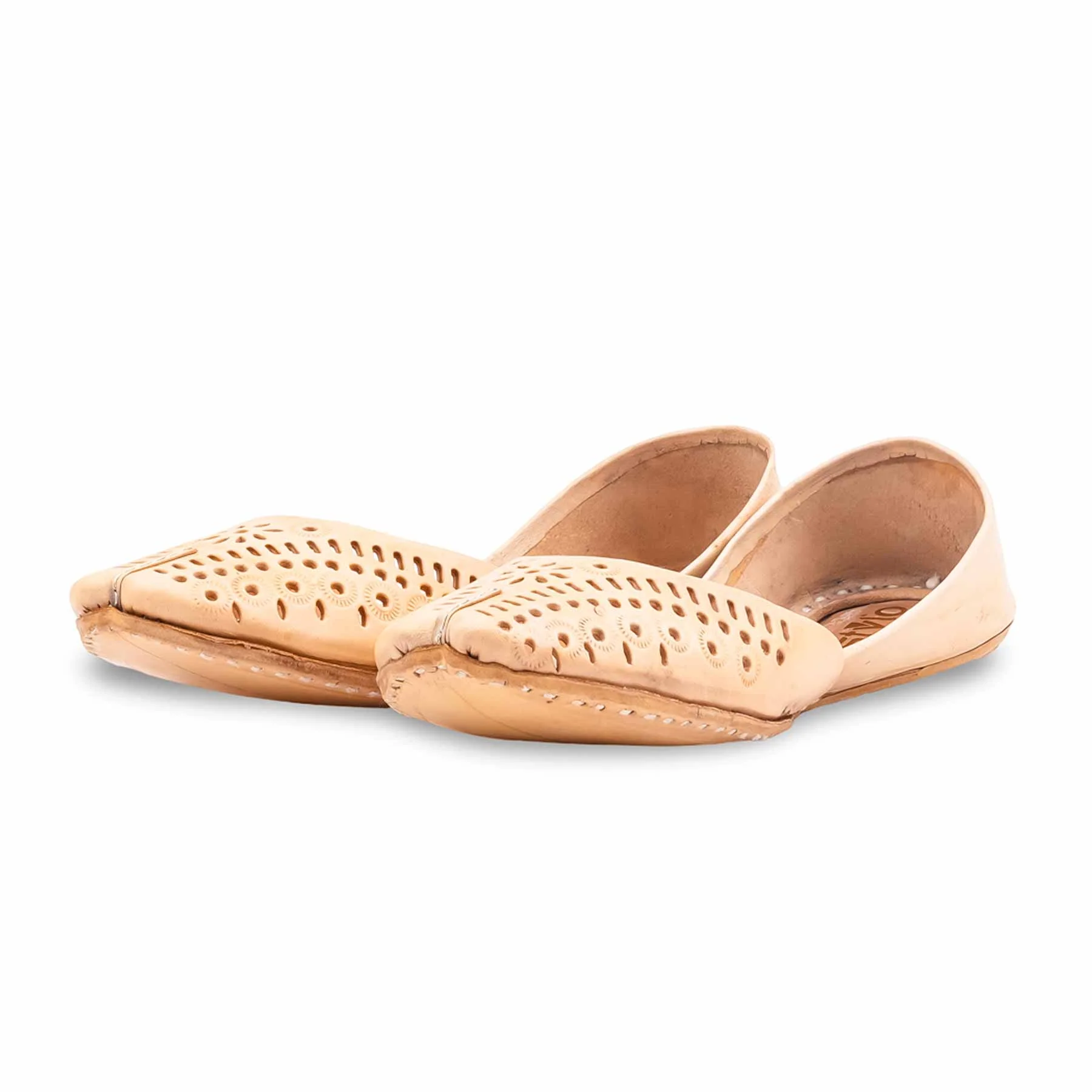Cream Ethnic Khussa For Ladies EC8744 - Image 3