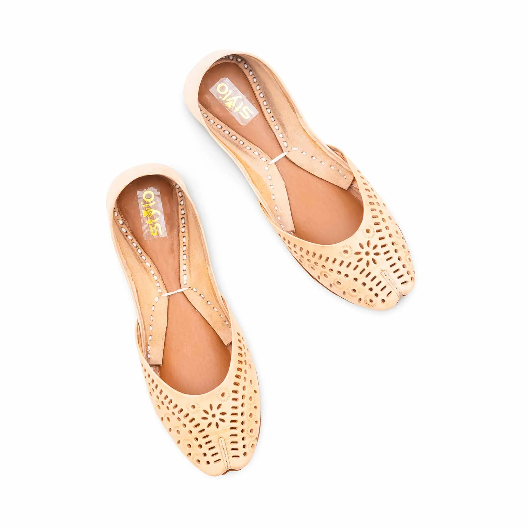 Cream Ethnic Khussa For Ladies EC8744 - Image 5