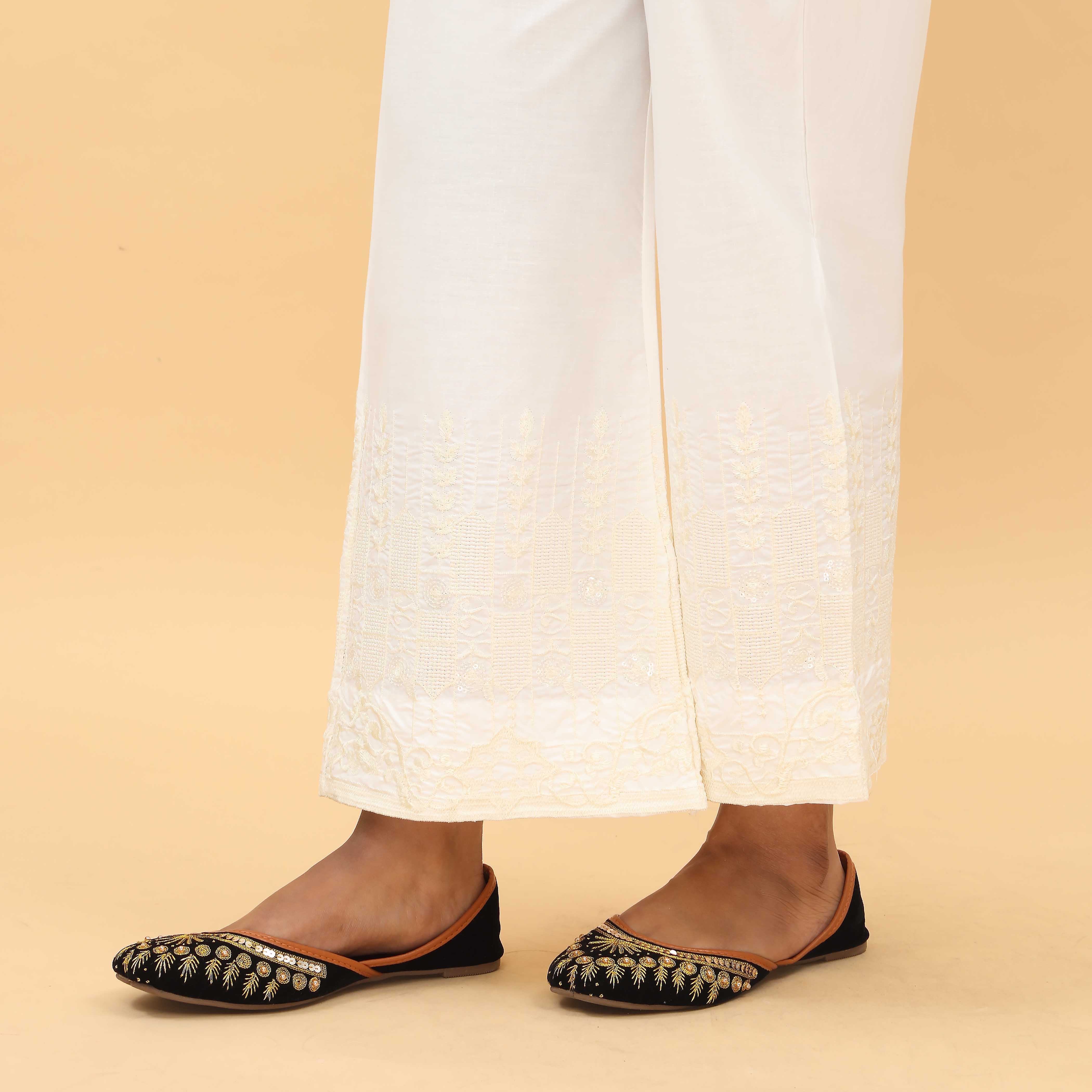 Cream Straight Fit Embellished Trouser PL4070 - Image 2