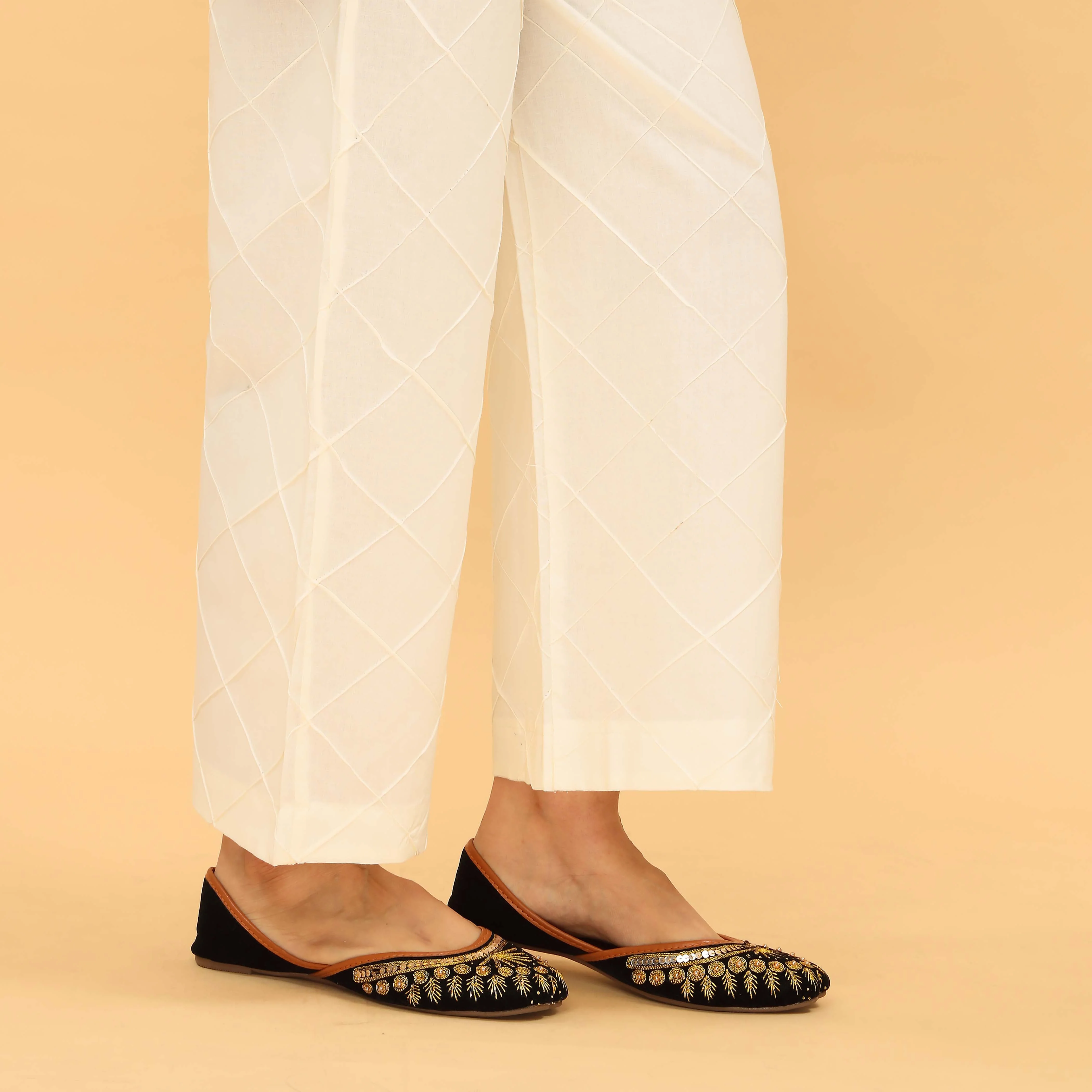 Cream Straight Fit Embellished Trouser PL5034 - Image 3