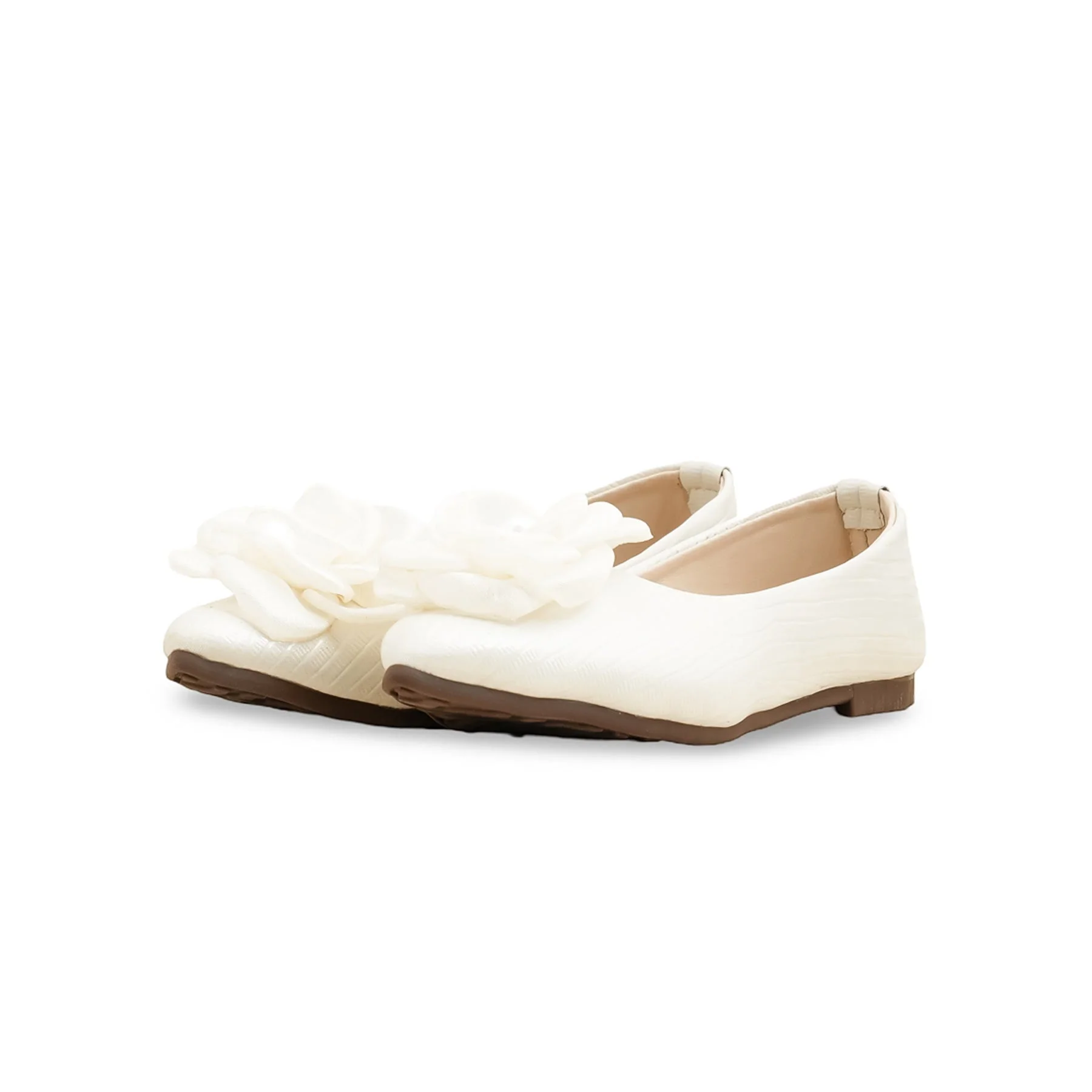 Girls White Formal Pumps KD2474 - Image 3