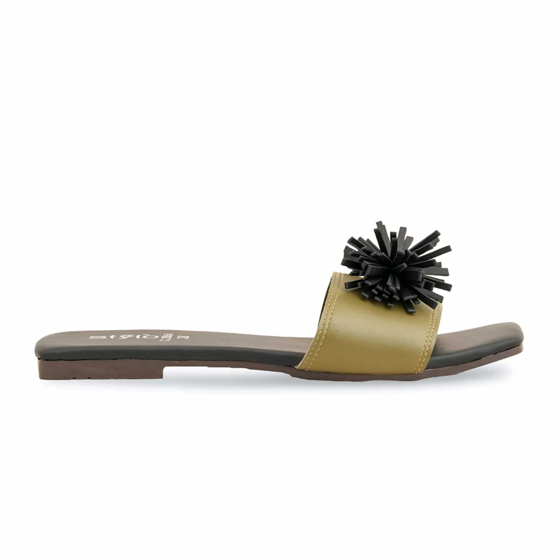 Green Casual Slipper For Ladies CL2064 - Image 2