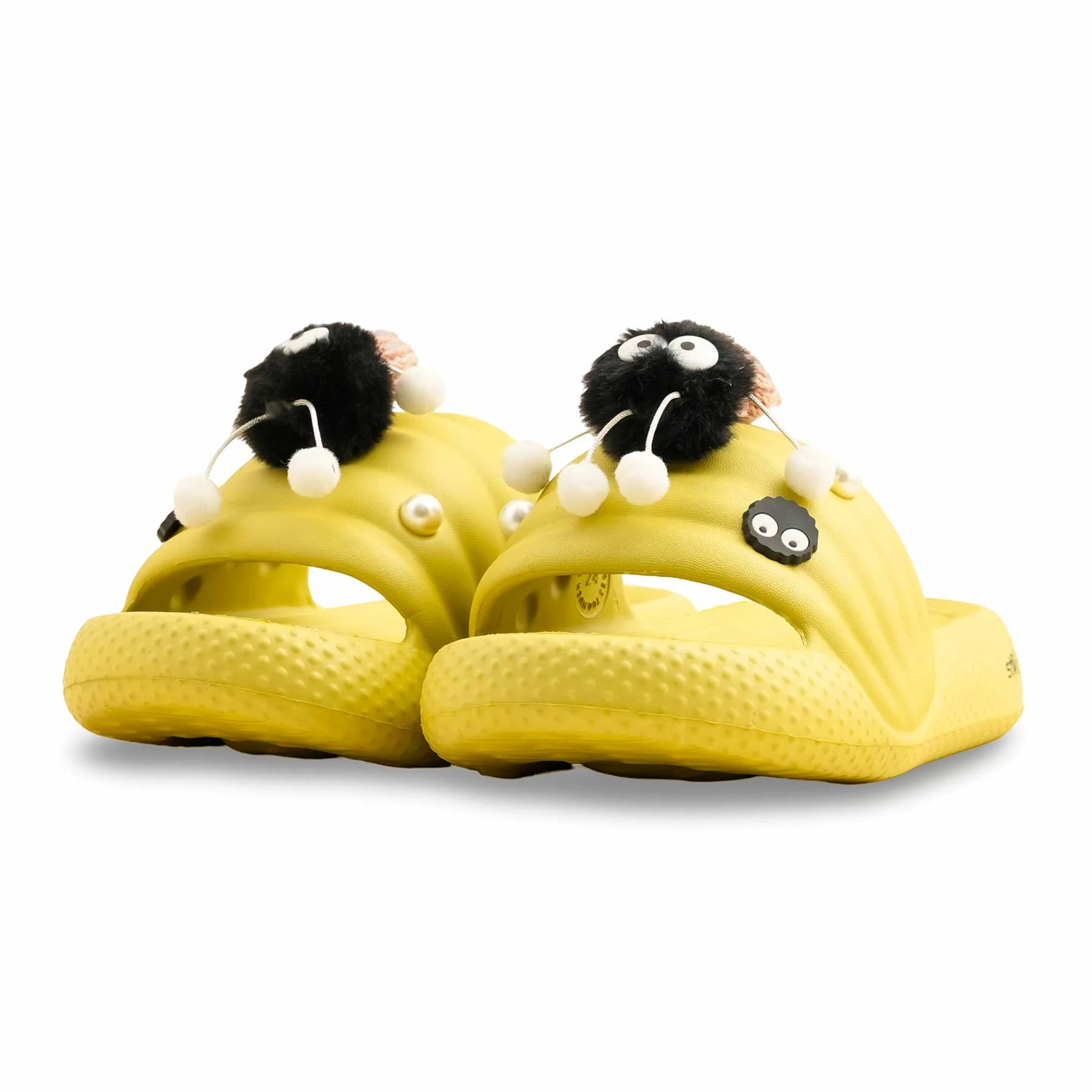 Green Casual Softy For Ladies CL9352 - Image 3