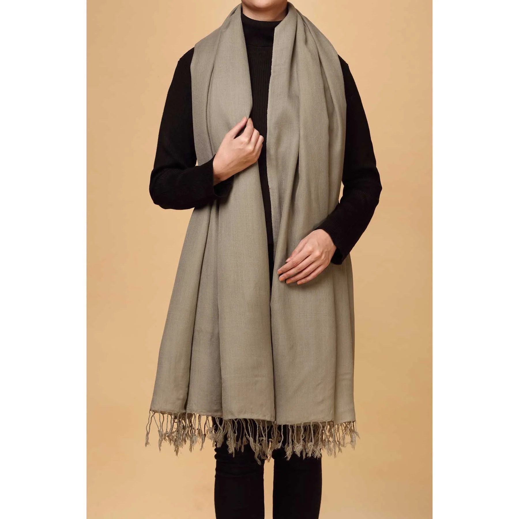 Grey Color Winter Shawl PW1719 - Image 2