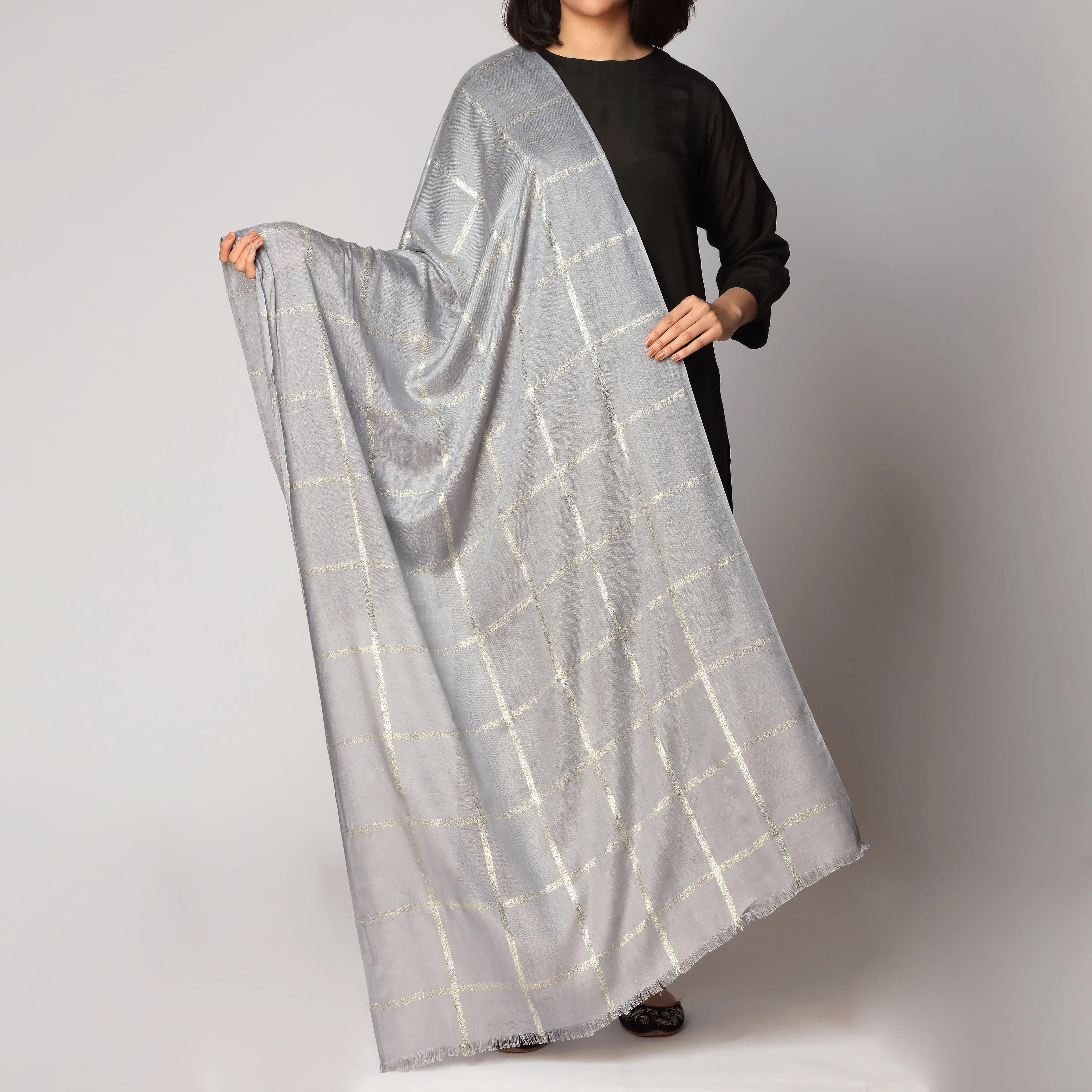 Grey Zari Checkered Stole PS3755