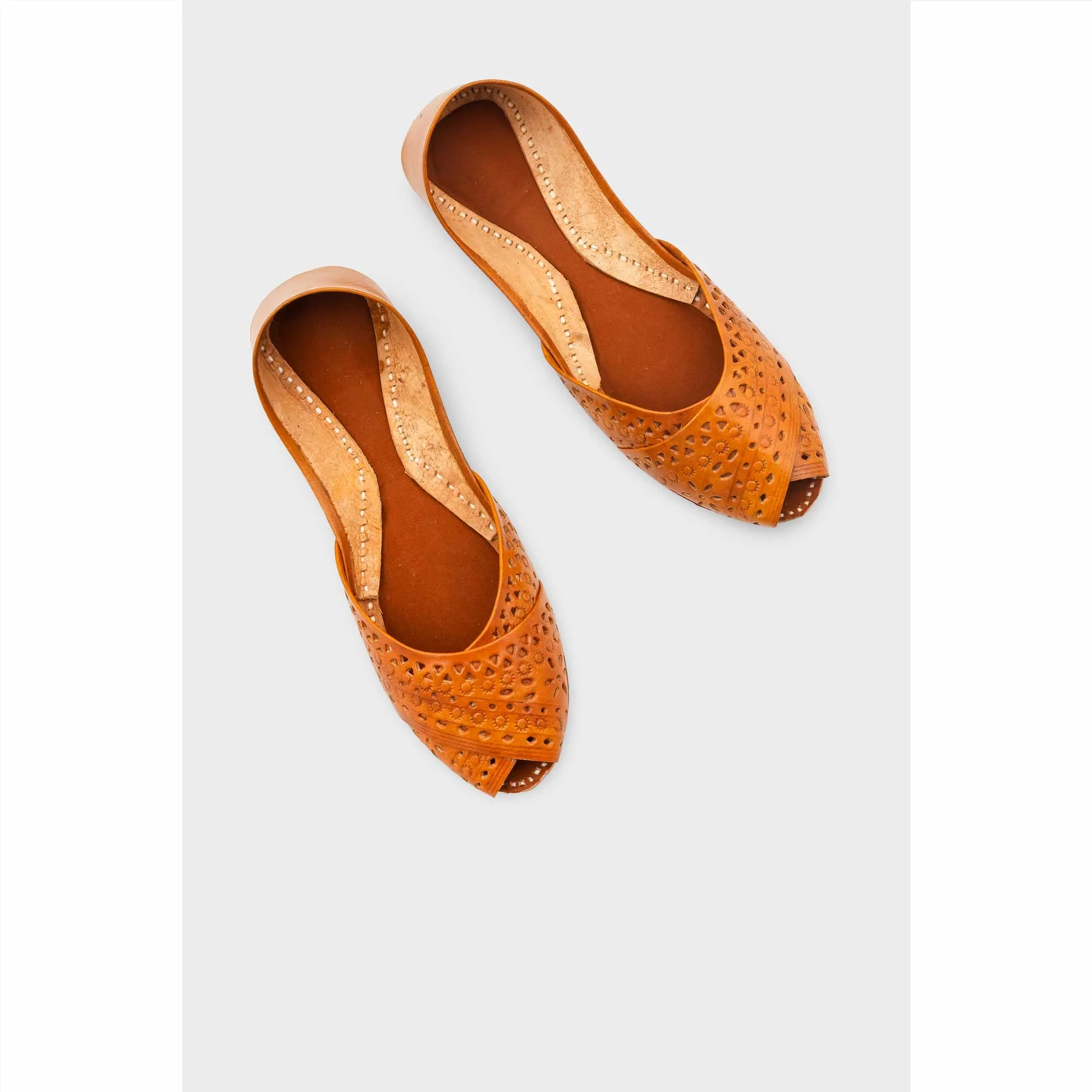 Mustard Leather Khussa For Women EC8714 - Image 5