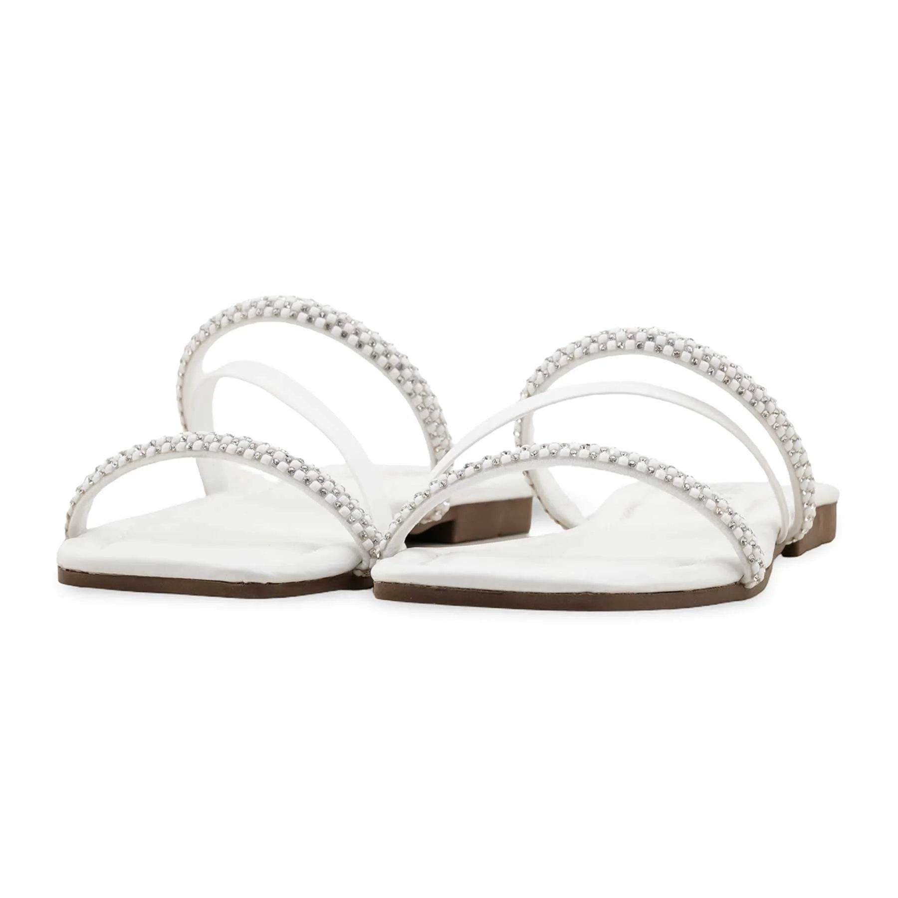 White Casual Chappal CL1890 - Image 3