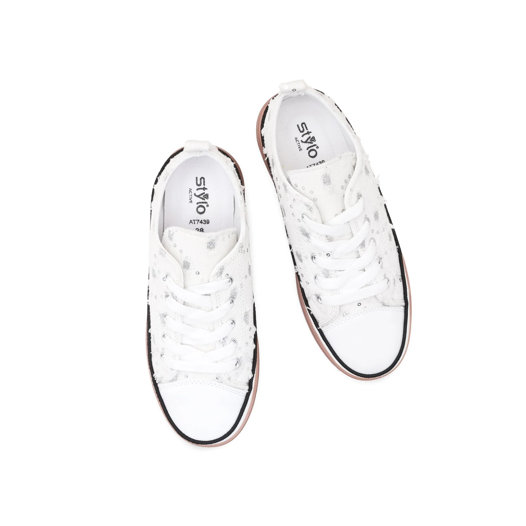 White Casual Sneaker For Ladies AT7439 - Image 5