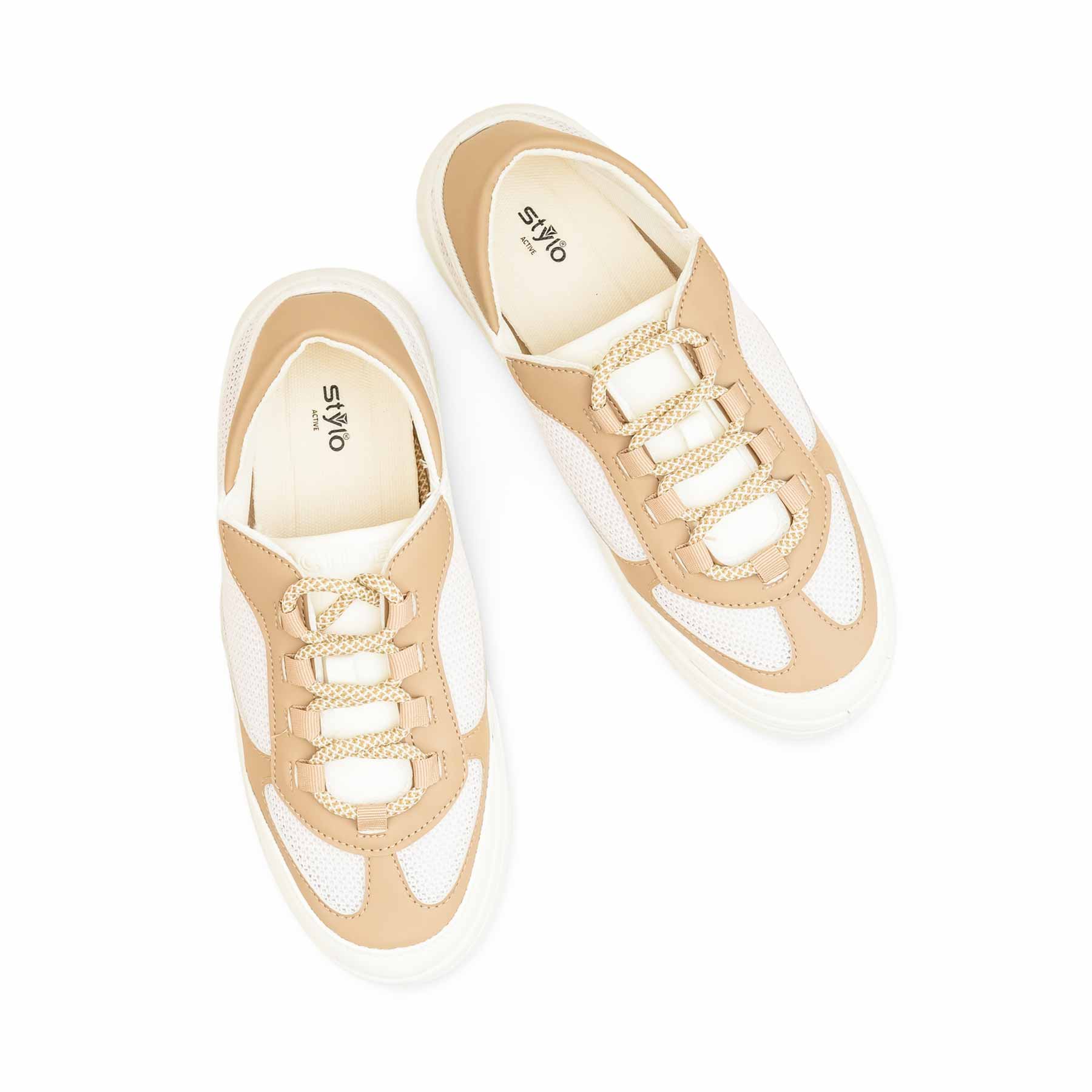 White Casual Sneaker For Women AT7407 - Image 5