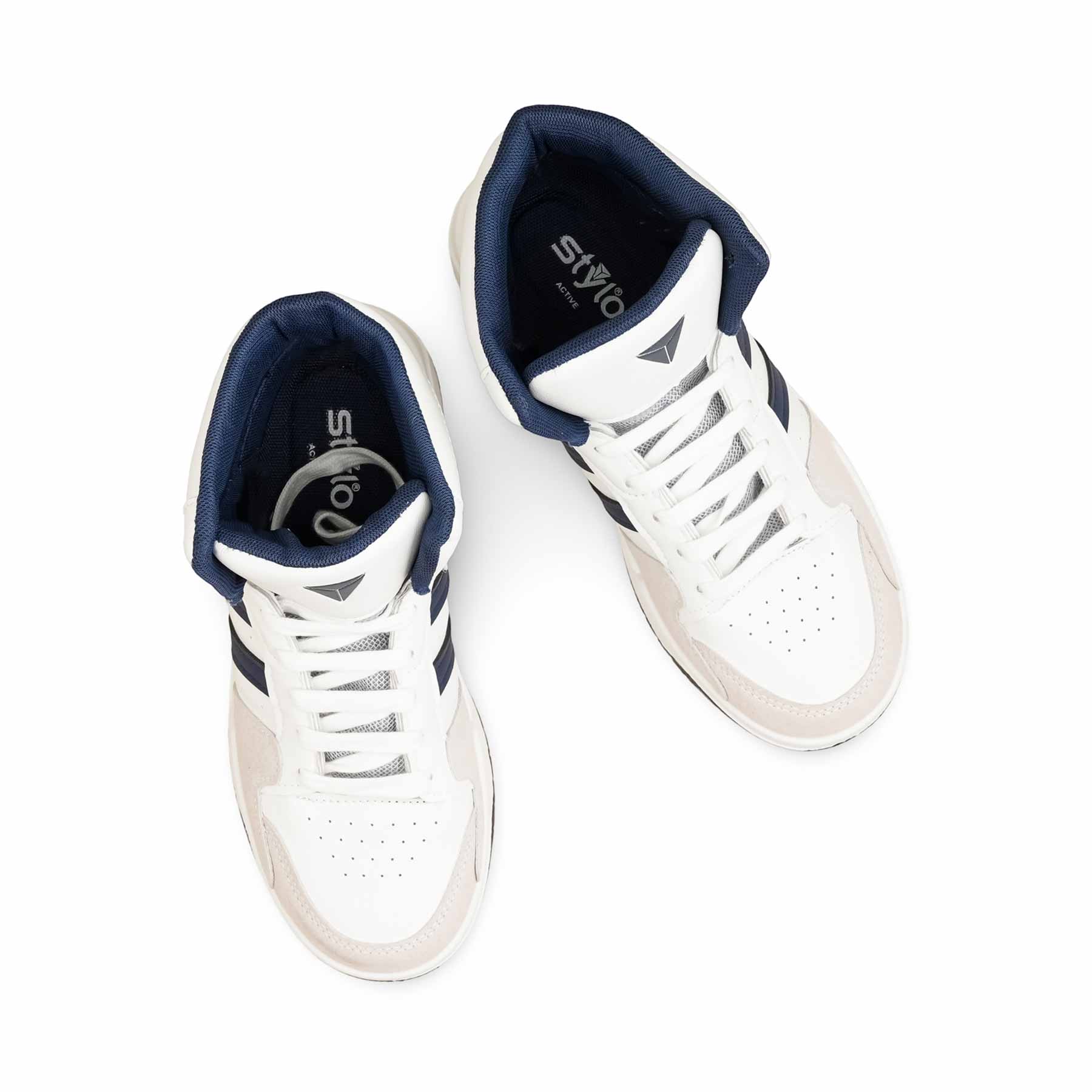 White Casual Sneaker For Women AT7461 - Image 5