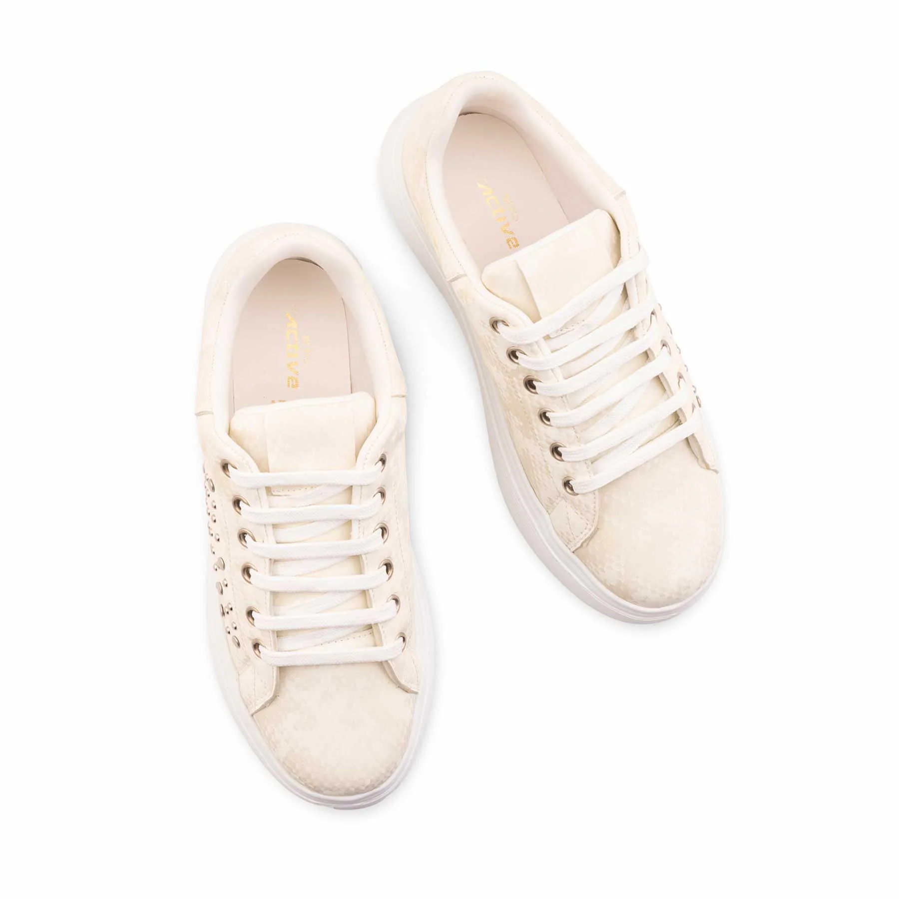 White Casual Sneaker For Women AT7502 - Image 5