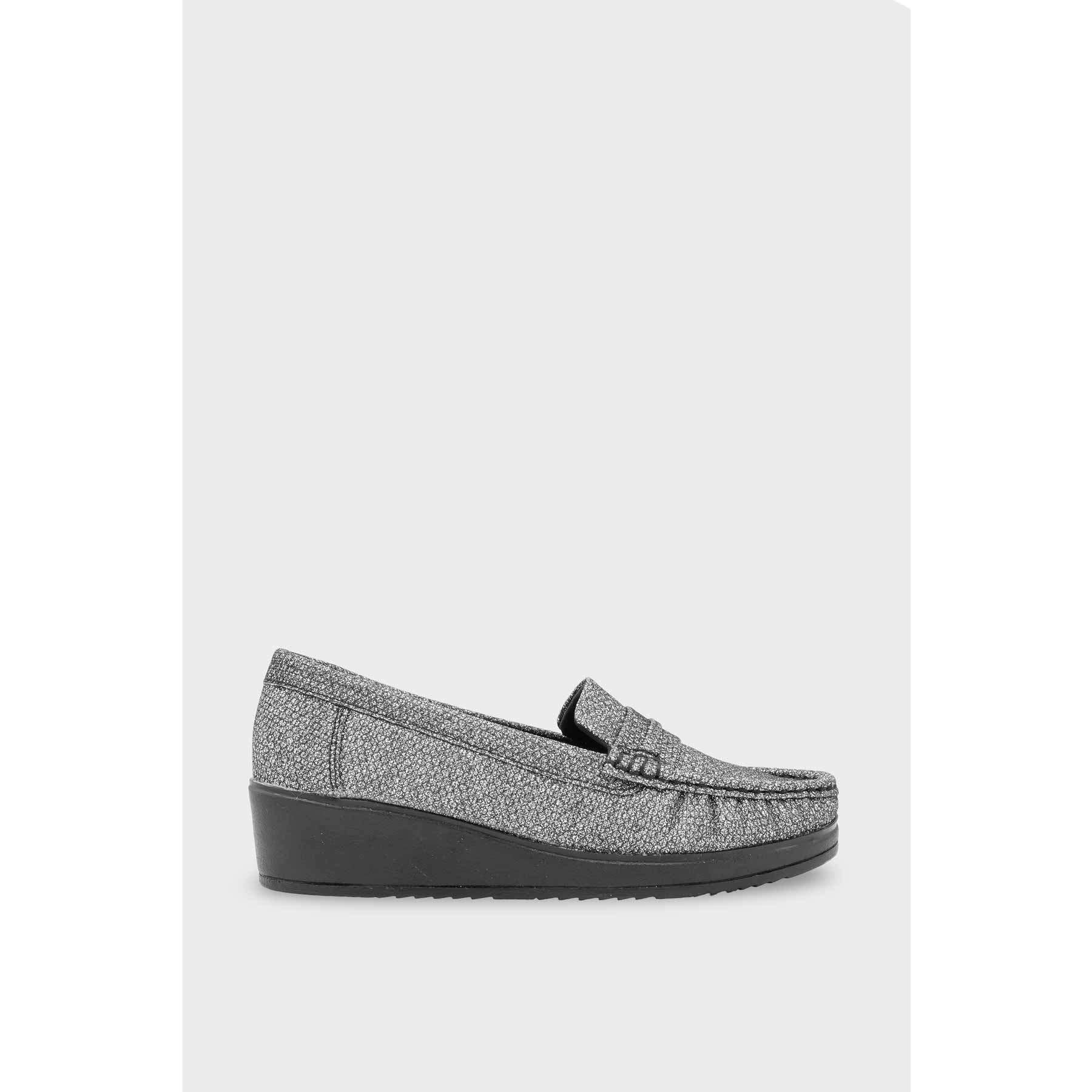 Women Casual Moccasin - WS018701 - Image 2