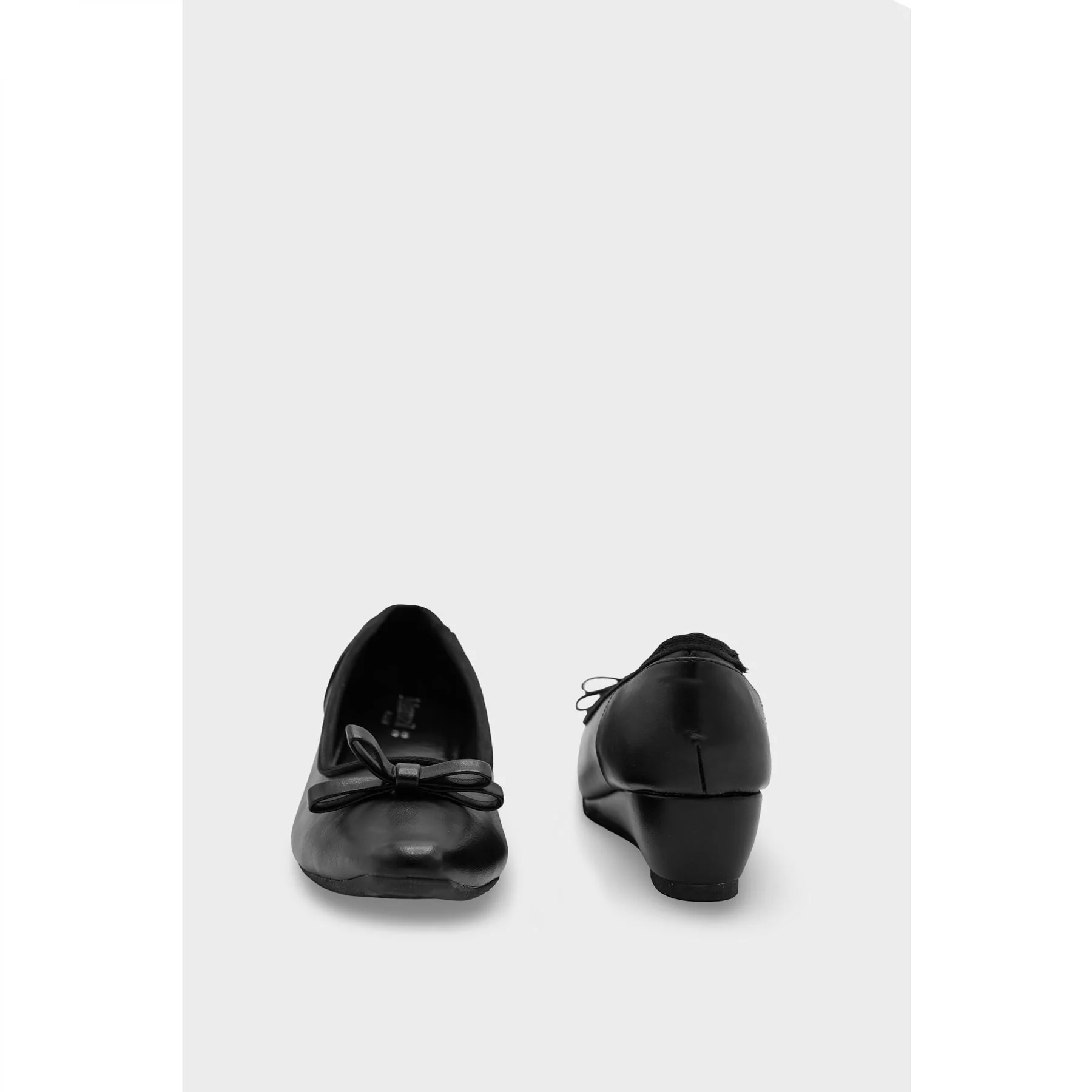 Women Formal Pumps - WLS00101 - Image 5