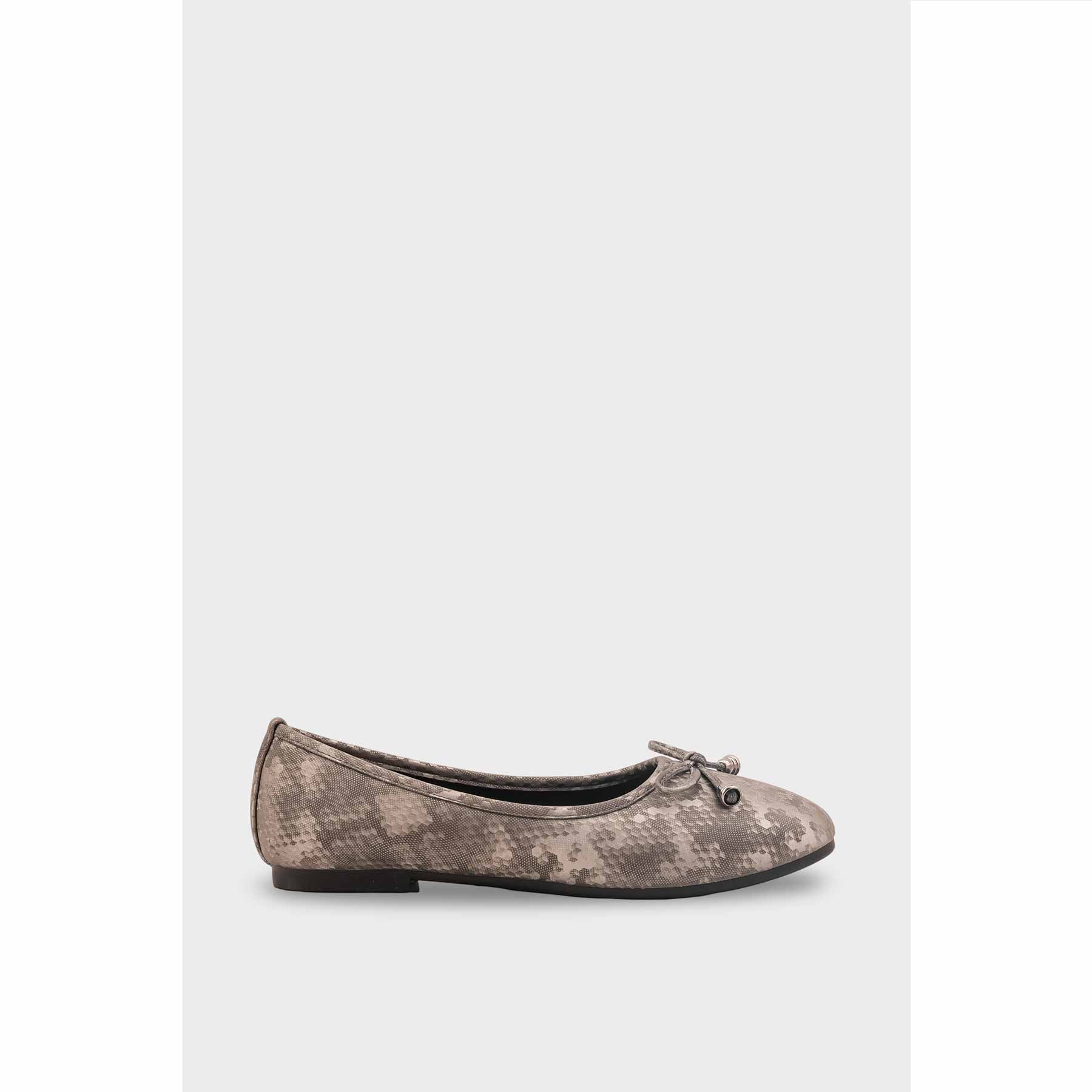 Women Formal Pumps - WN138207 - Image 2