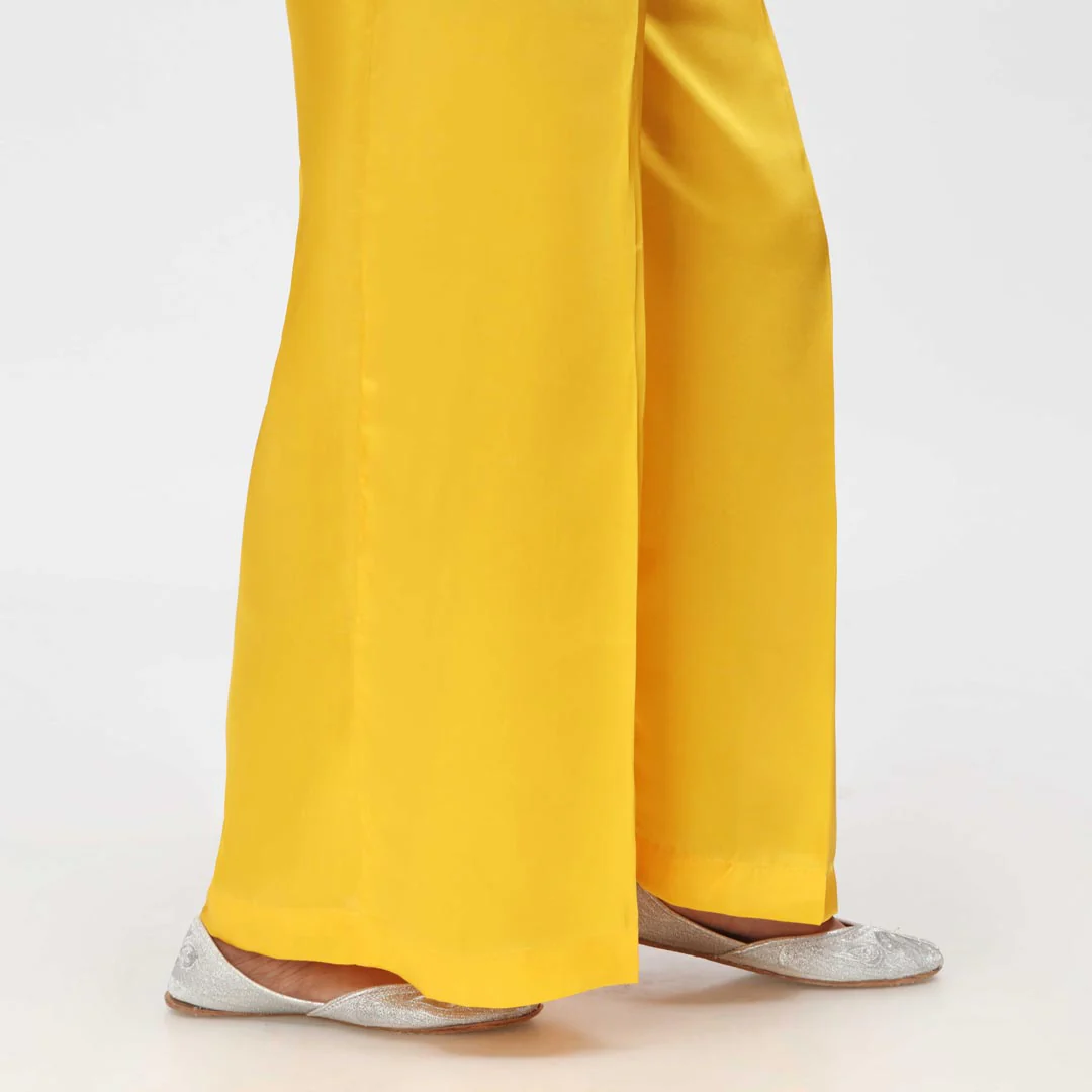 Yellow Dyed Grip Silk Plazo PW3644 - Image 3